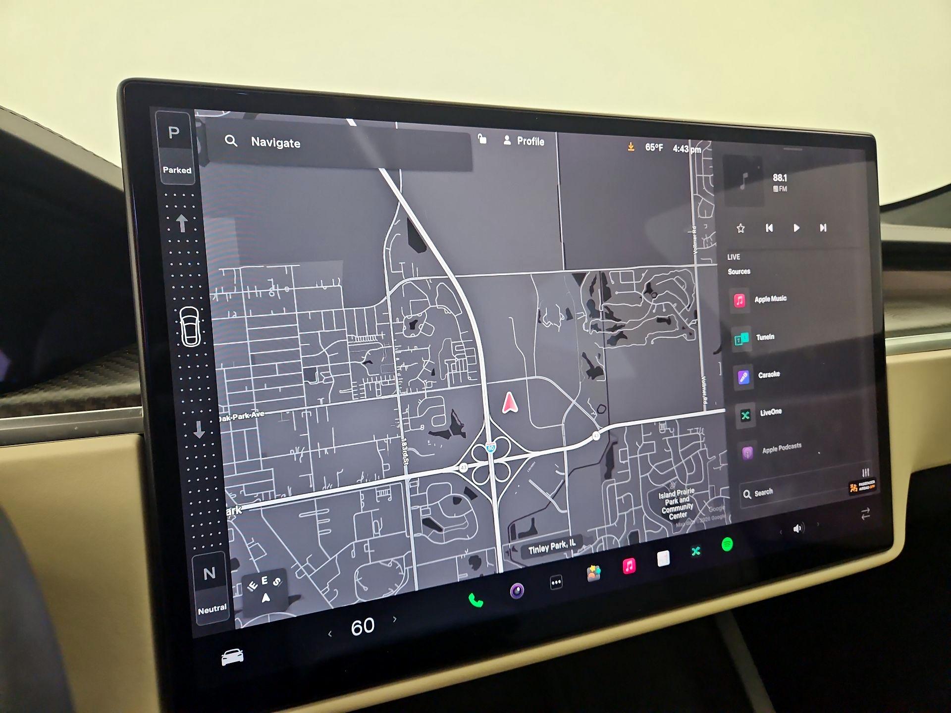 Thumbnail: 2022 Tesla Model S - 13