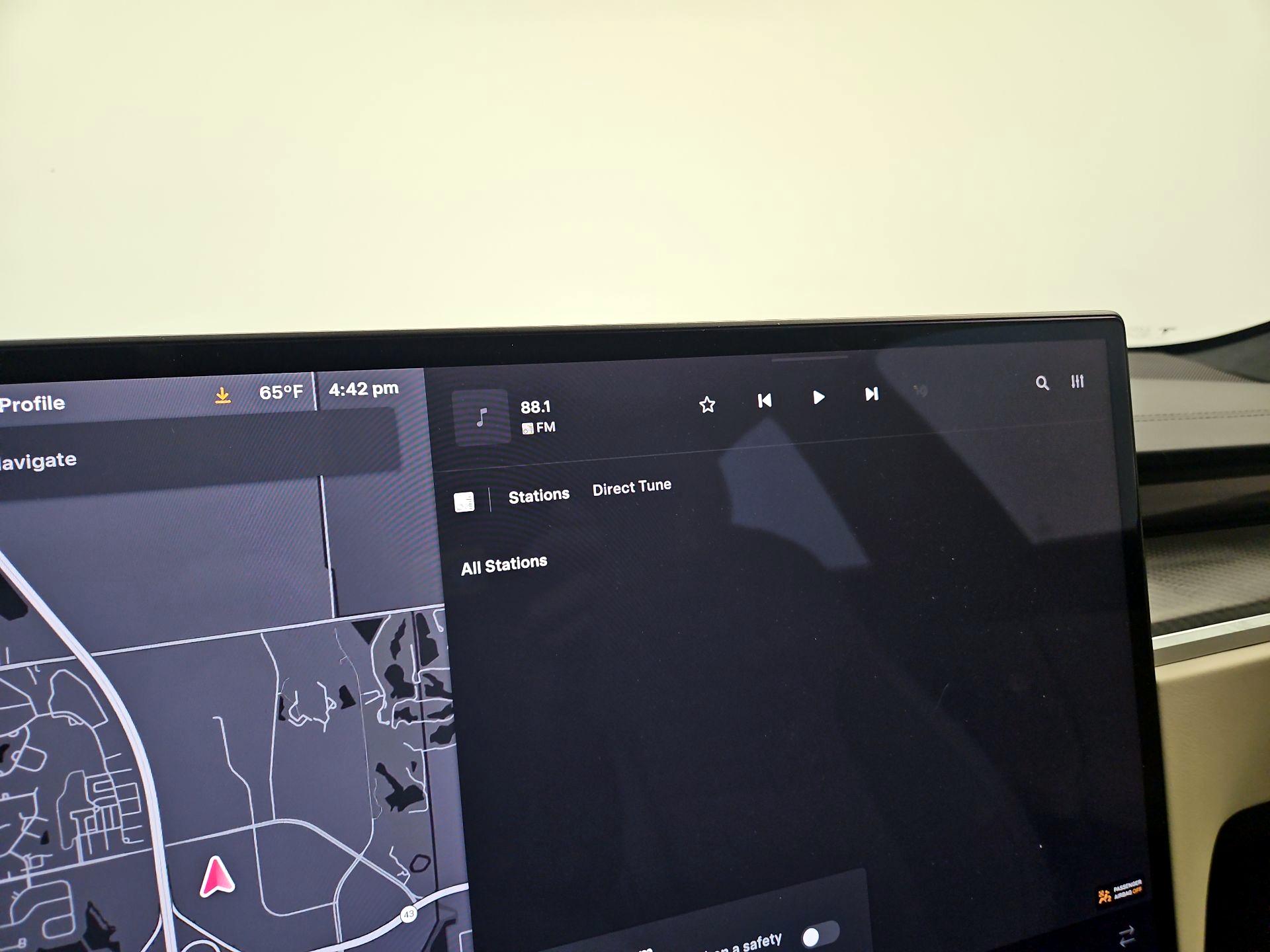 Thumbnail: 2022 Tesla Model S - 15