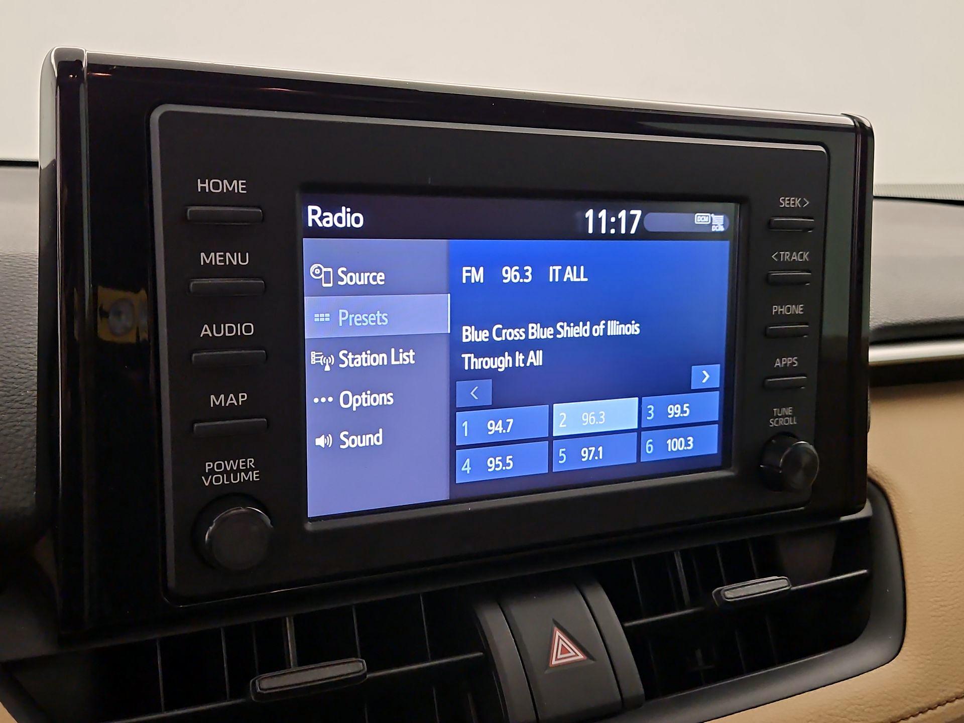 Thumbnail: 2019 Toyota RAV4 - 15