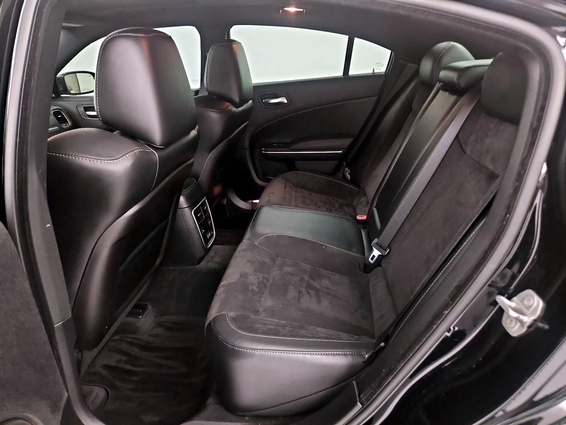 Thumbnail: 2016 Dodge Charger - 19