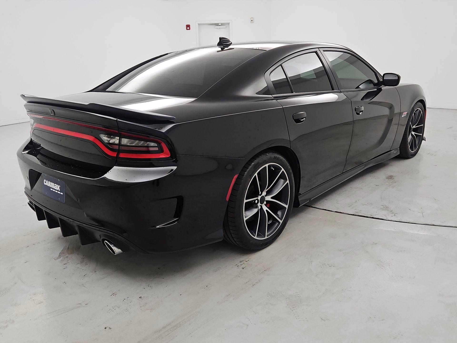 Thumbnail: 2016 Dodge Charger - 5