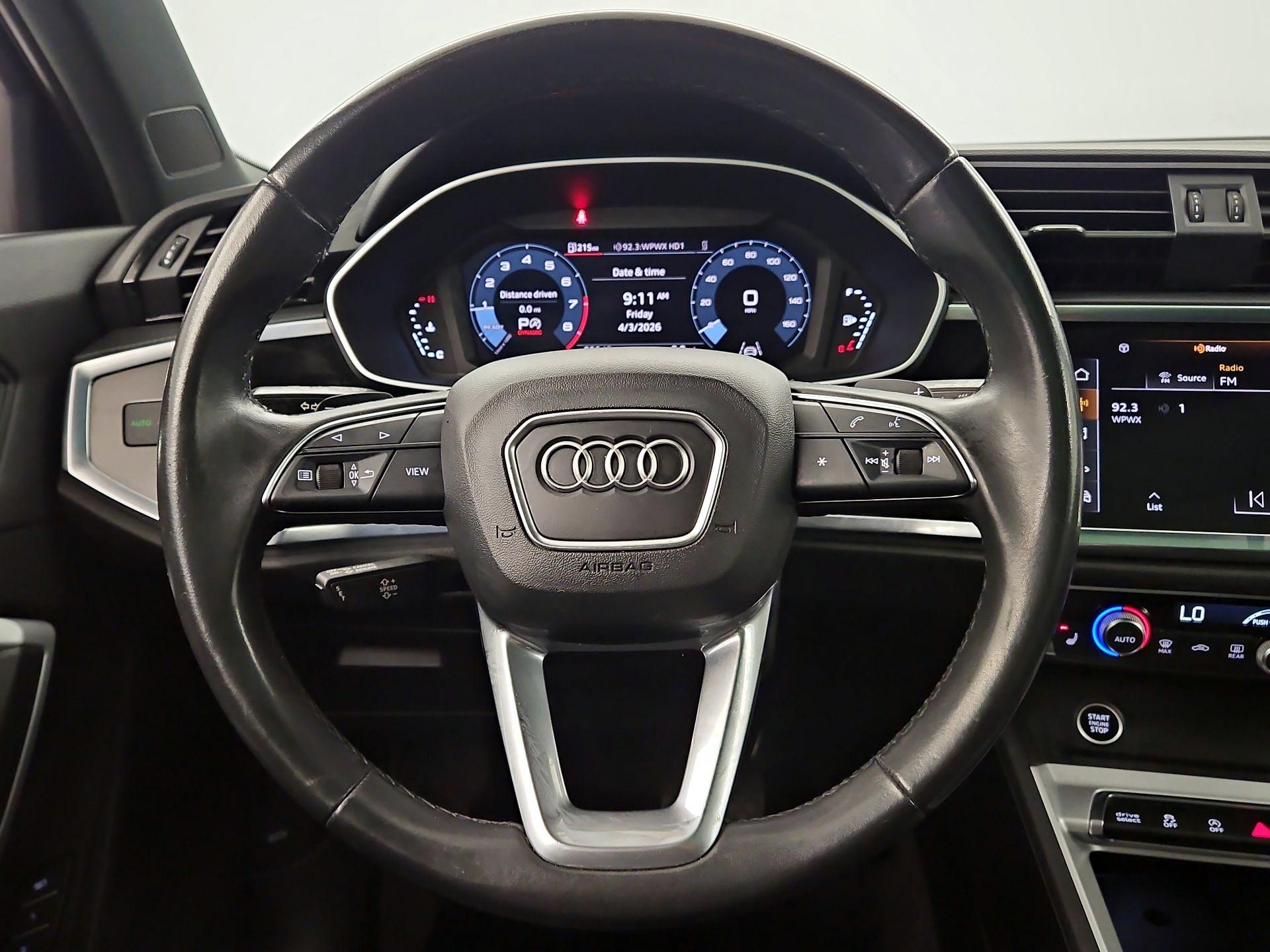 Thumbnail: 2023 Audi Q3 - 10