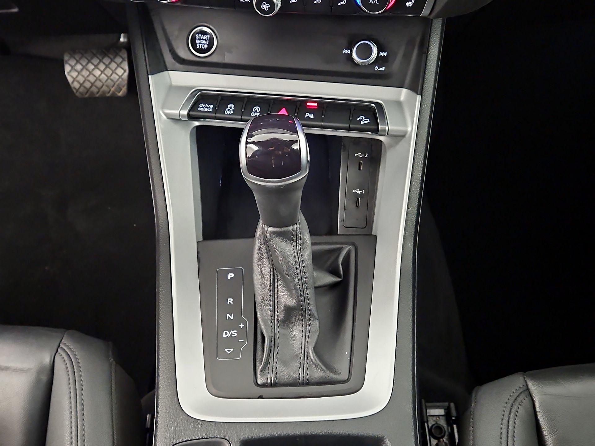 Thumbnail: 2023 Audi Q3 - 17