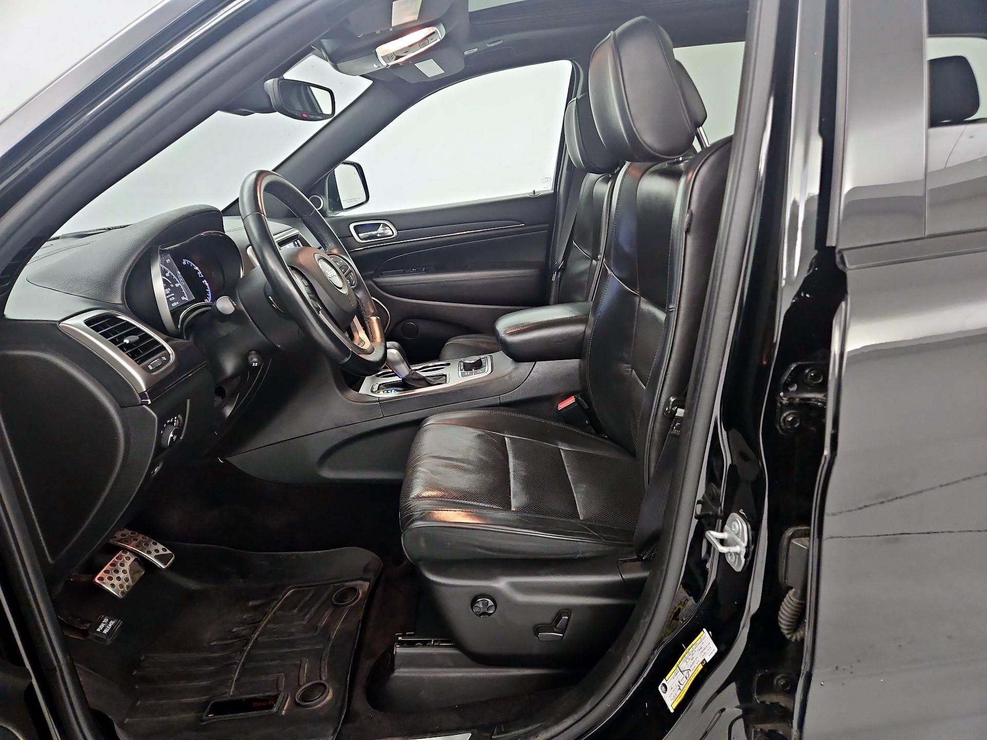 Thumbnail: 2018 Jeep Grand Cherokee - 11