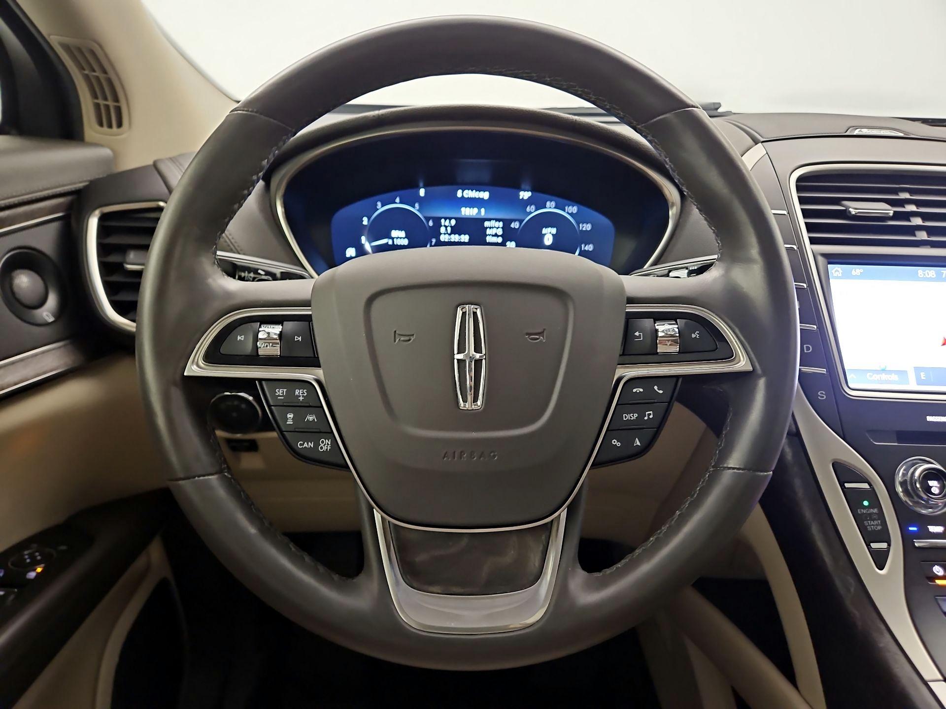 Thumbnail: 2020 Lincoln Nautilus - 10