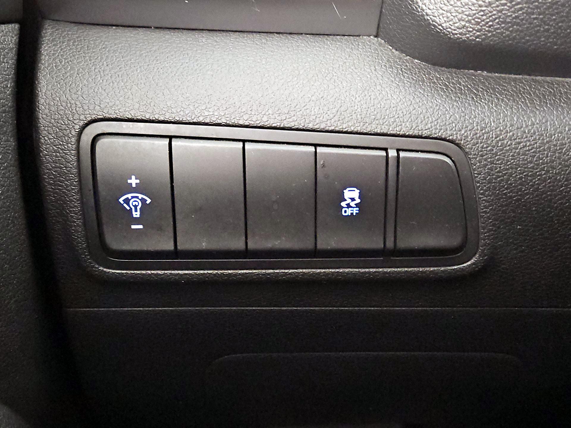 Thumbnail: 2017 Hyundai Tucson - 13