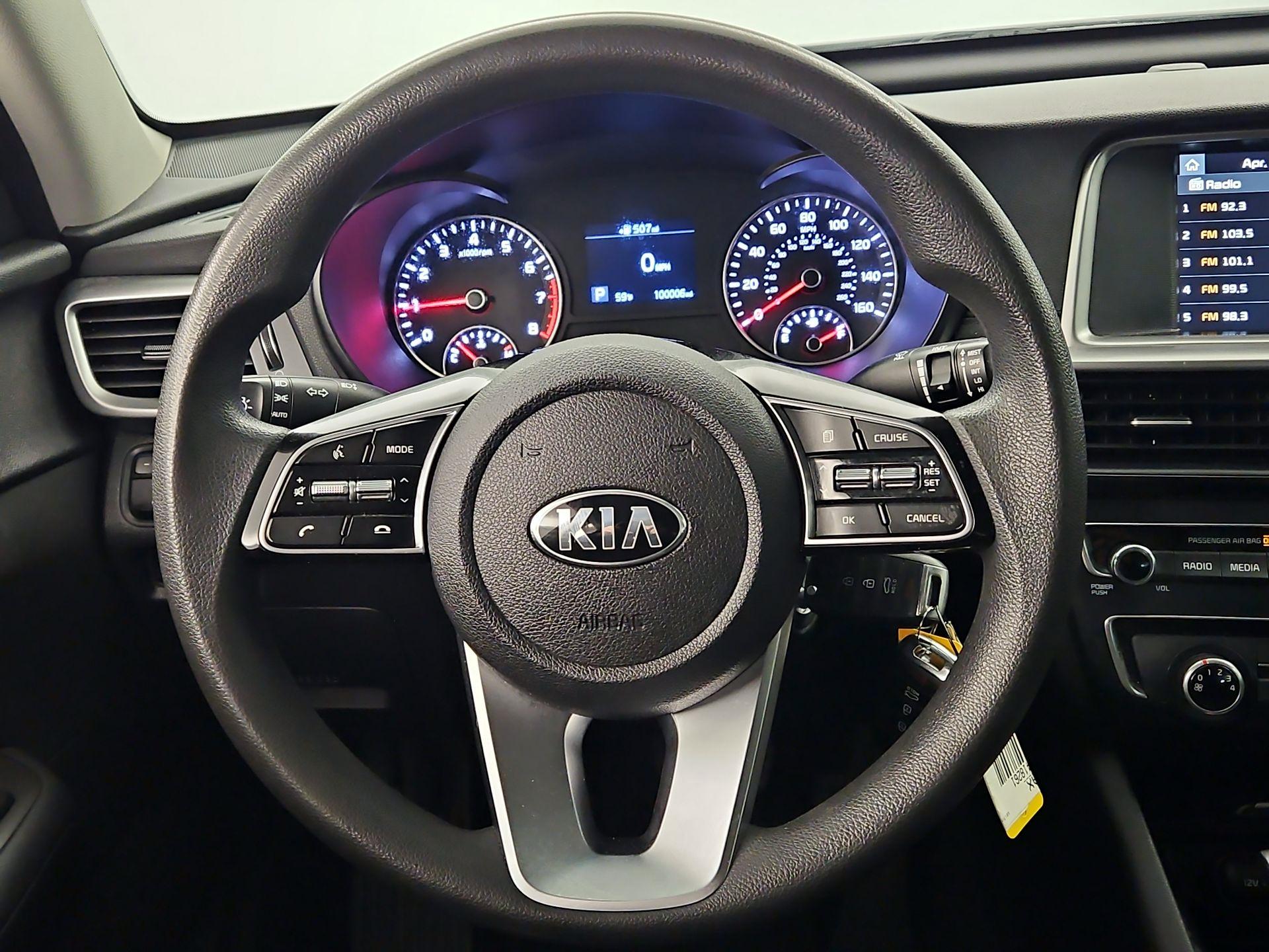 Thumbnail: 2020 Kia Optima - 10