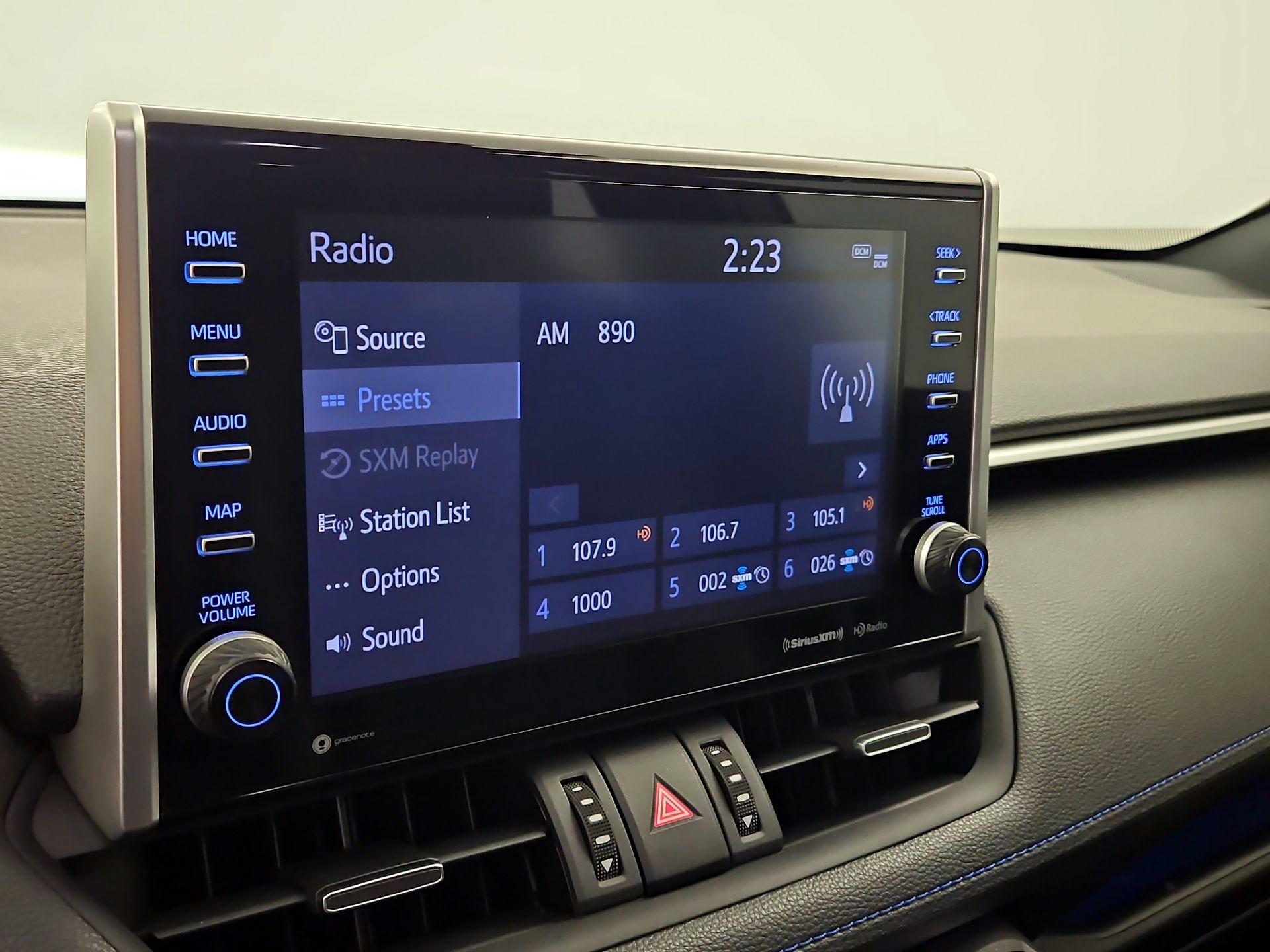 Thumbnail: 2022 Toyota RAV4 - 15