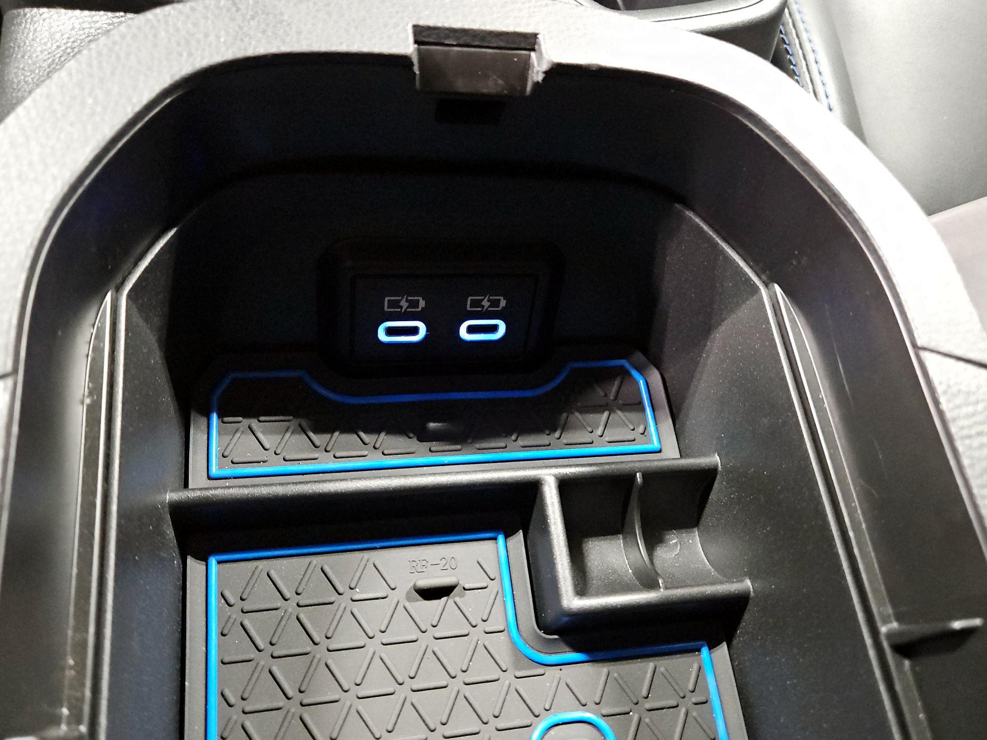 Thumbnail: 2022 Toyota RAV4 - 18