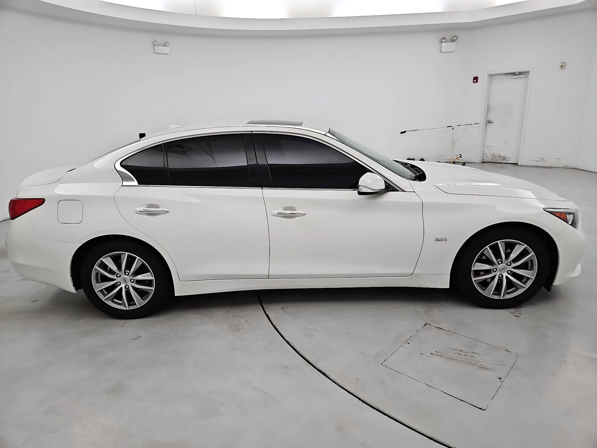 Thumbnail: 2017 INFINITI Q50 - 4