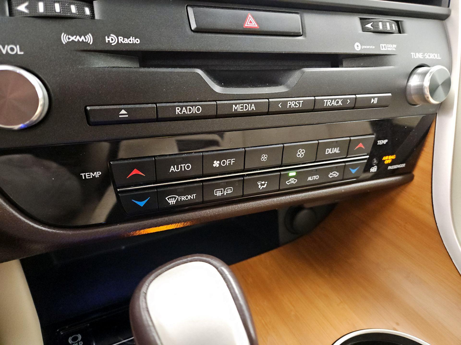 Thumbnail: 2019 Lexus RX - 17