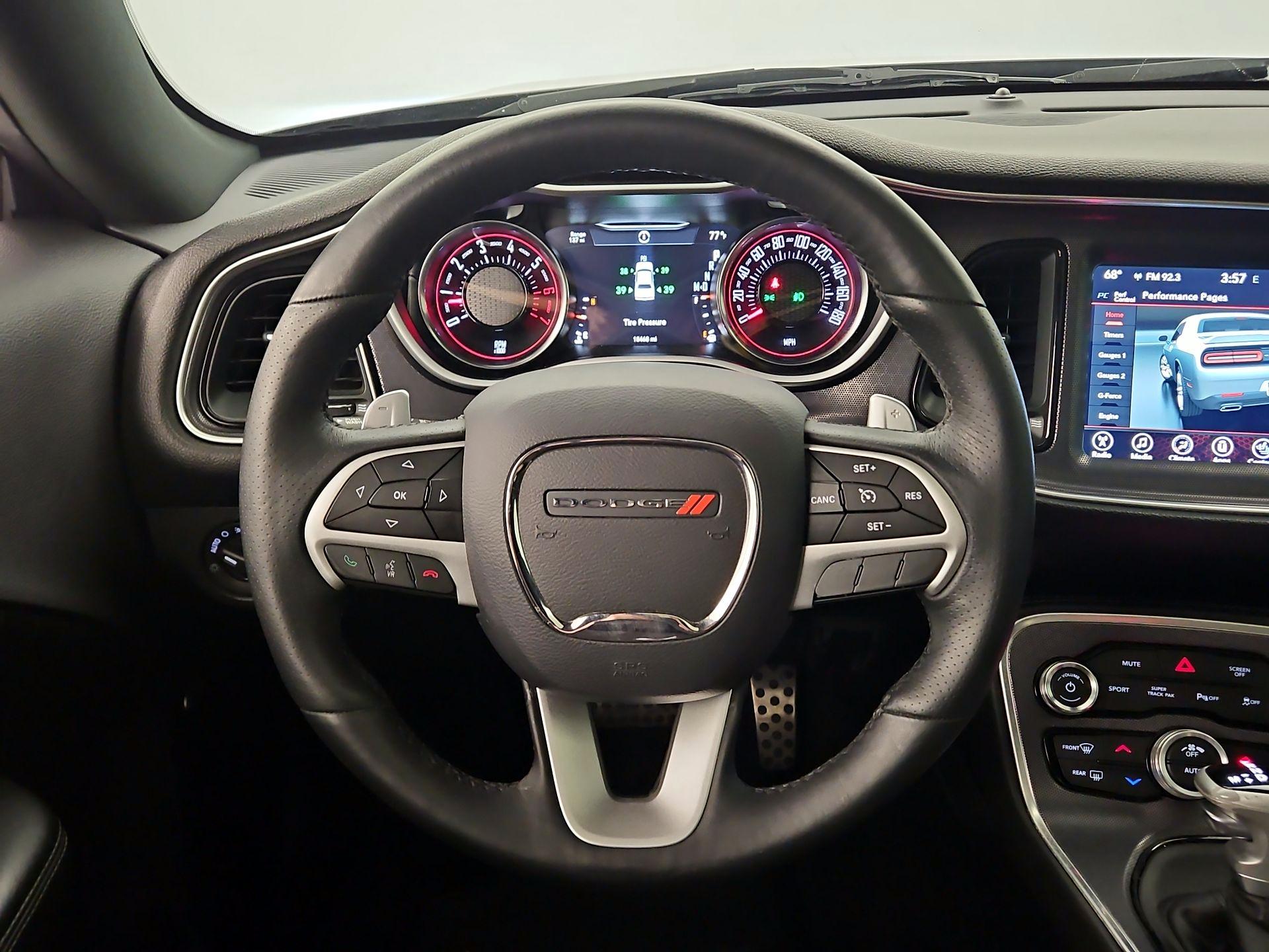 Thumbnail: 2017 Dodge Challenger - 10