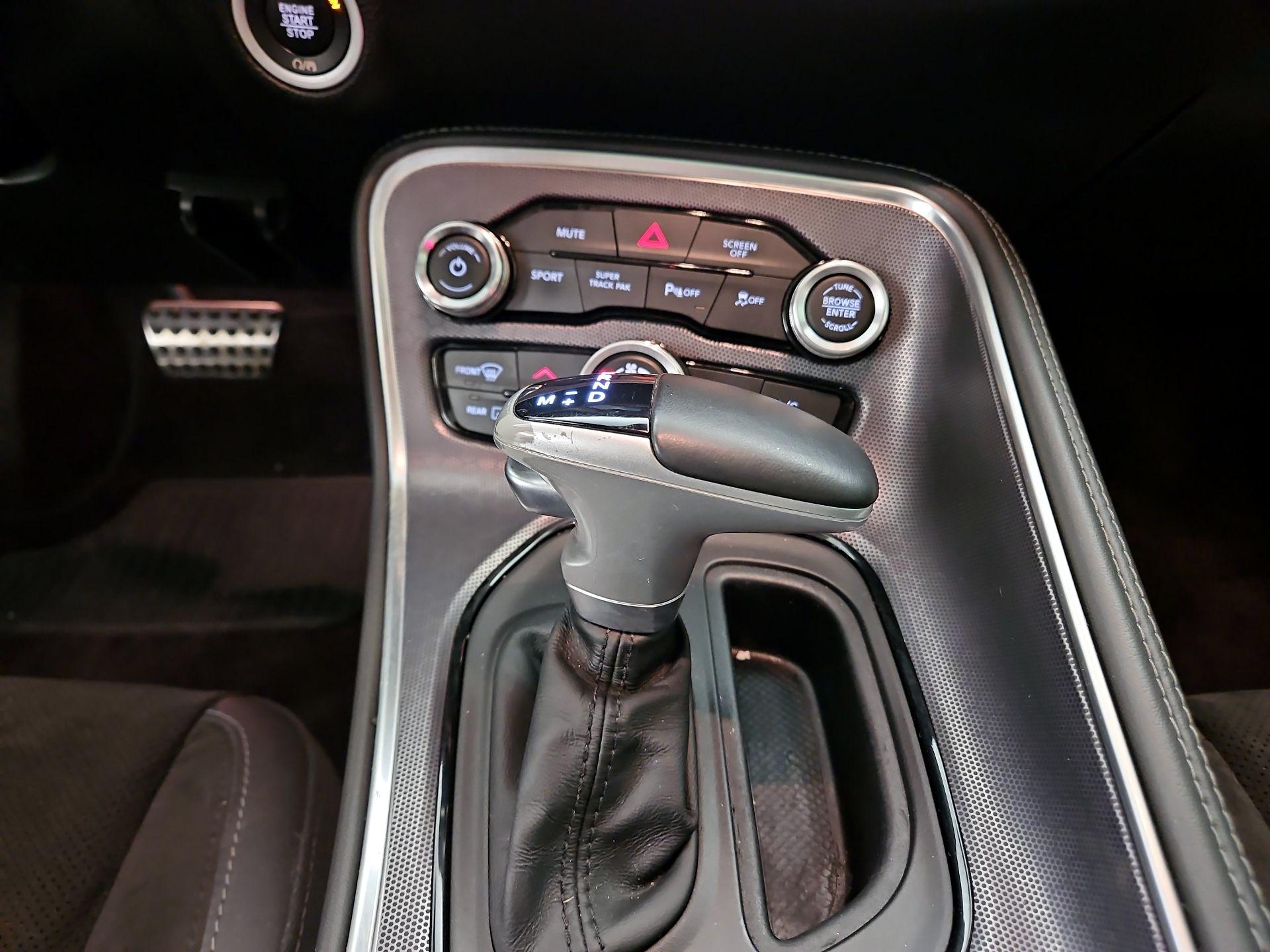 Thumbnail: 2017 Dodge Challenger - 17