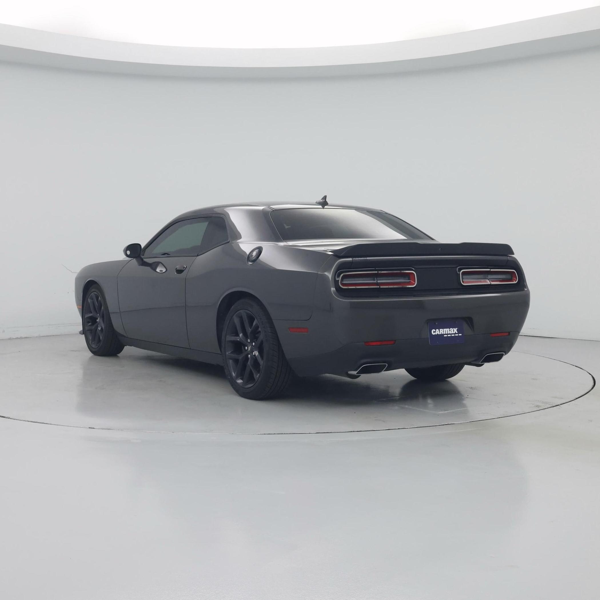 Thumbnail: 2017 Dodge Challenger - 2
