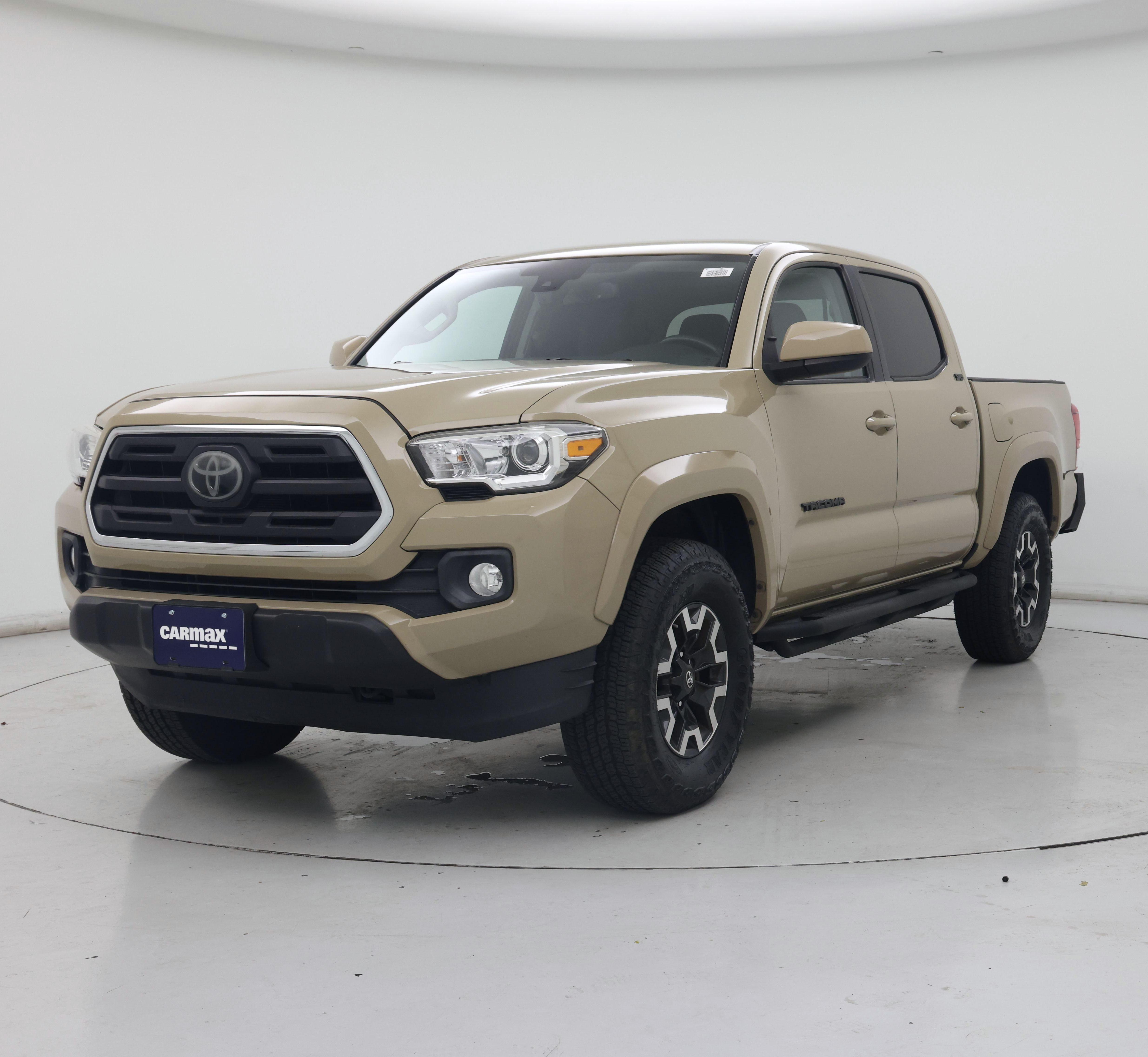 Thumbnail: 2018 Toyota Tacoma - 4