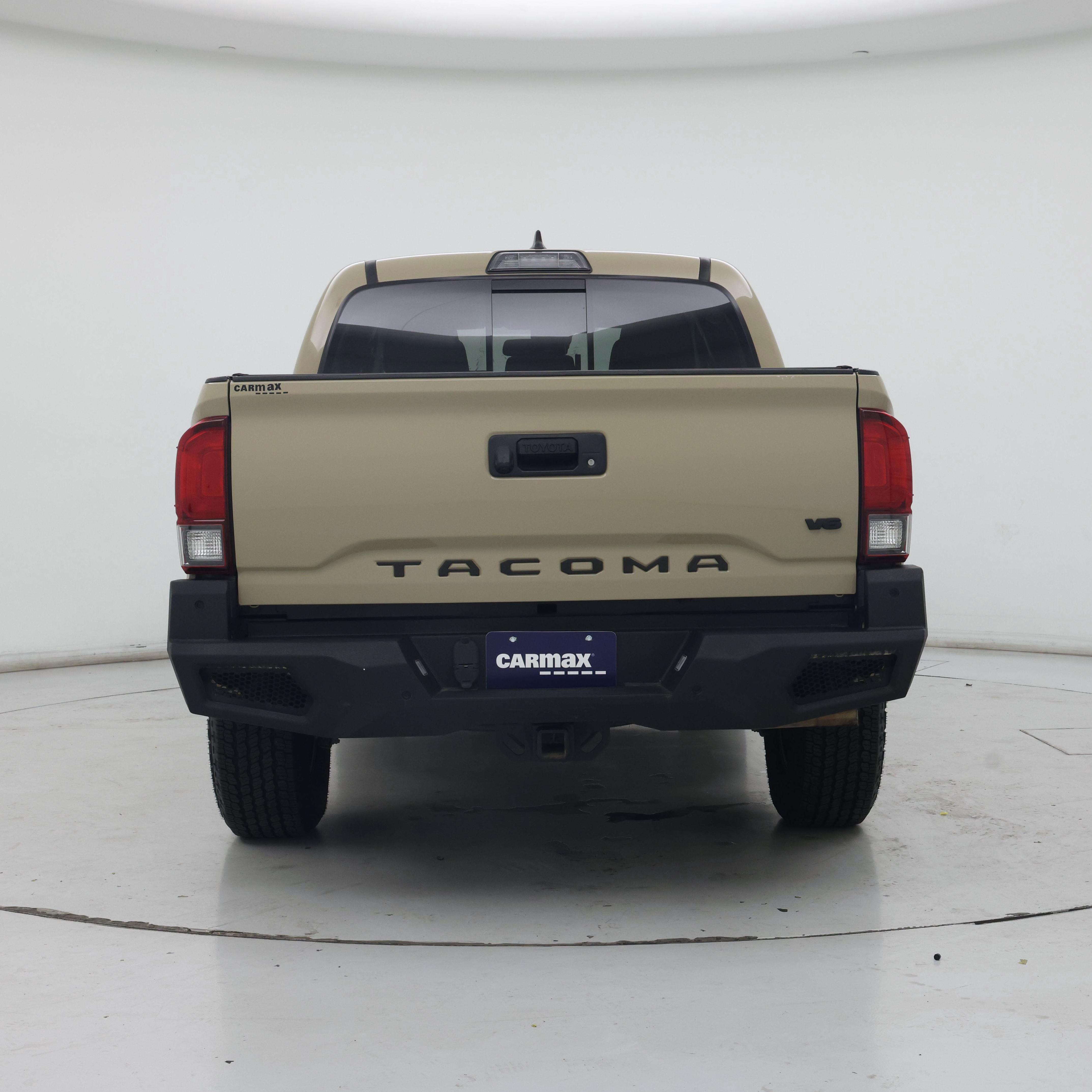 Thumbnail: 2018 Toyota Tacoma - 6