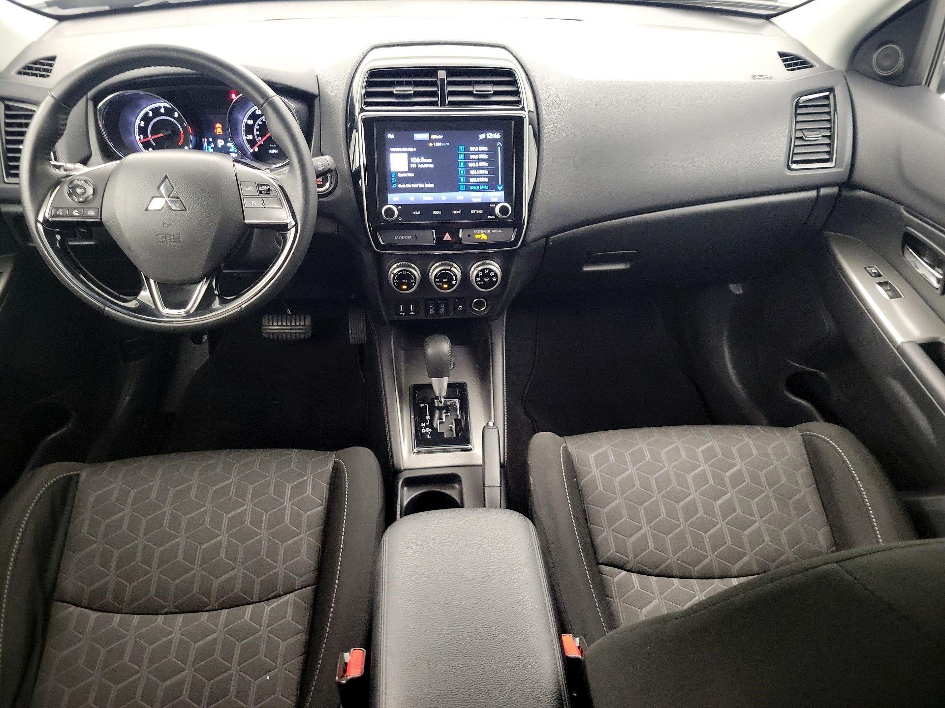 Thumbnail: 2020 Mitsubishi Outlander Sport - 9