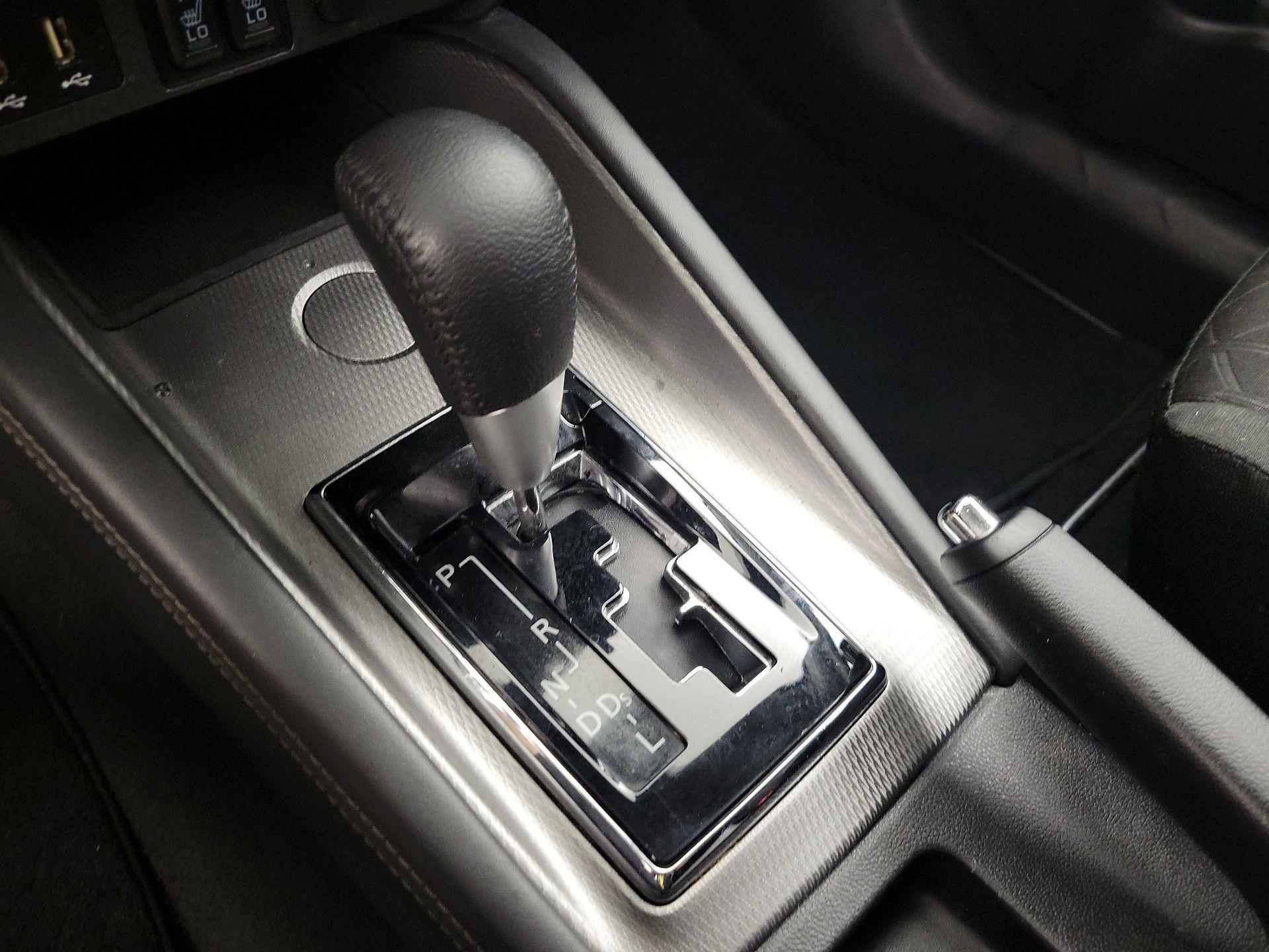 Thumbnail: 2020 Mitsubishi Outlander Sport - 17