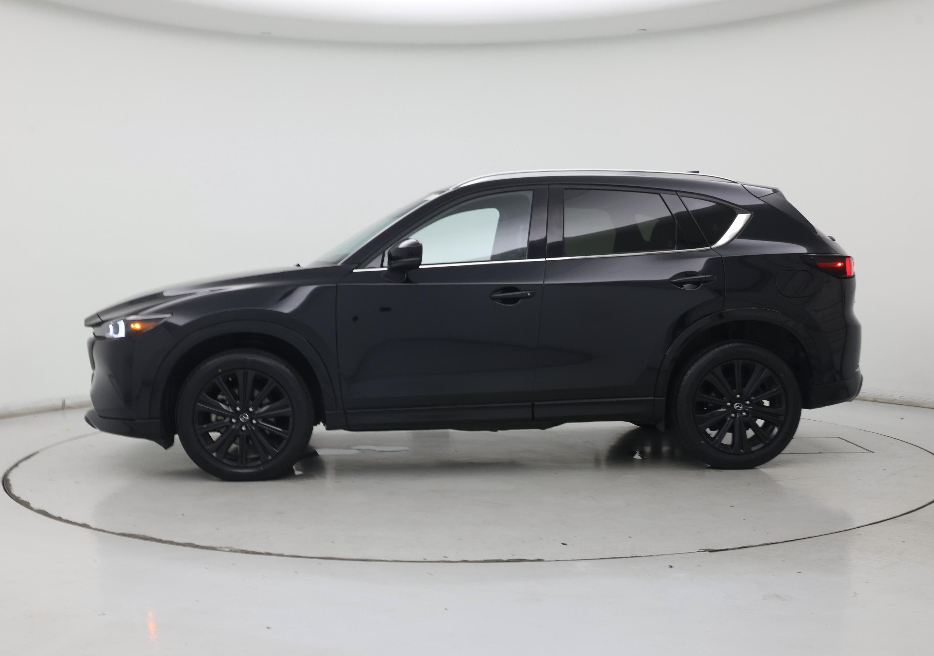 Thumbnail: 2022 Mazda CX-5 - 3