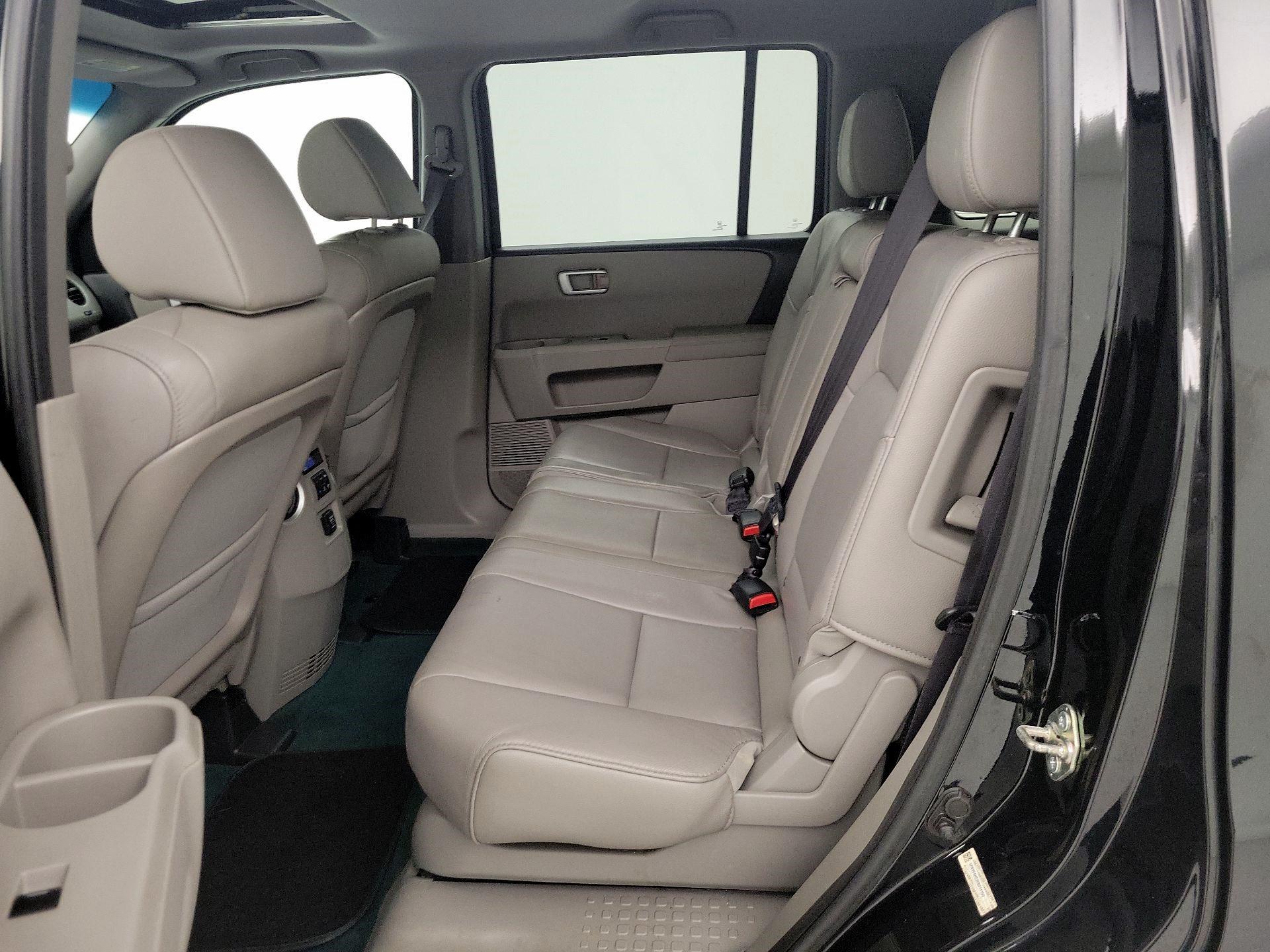 Thumbnail: 2015 Honda Pilot - 20