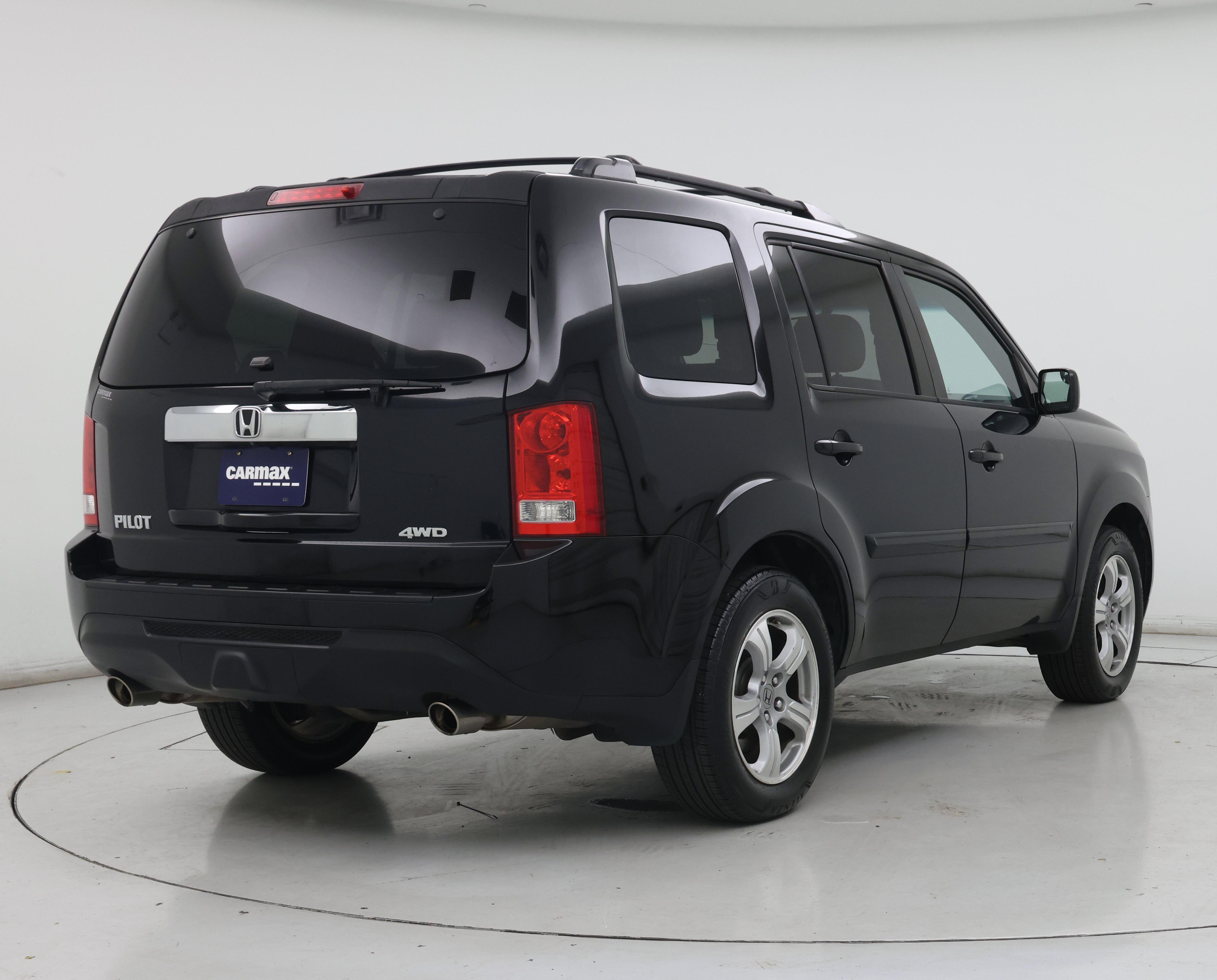 Thumbnail: 2015 Honda Pilot - 8