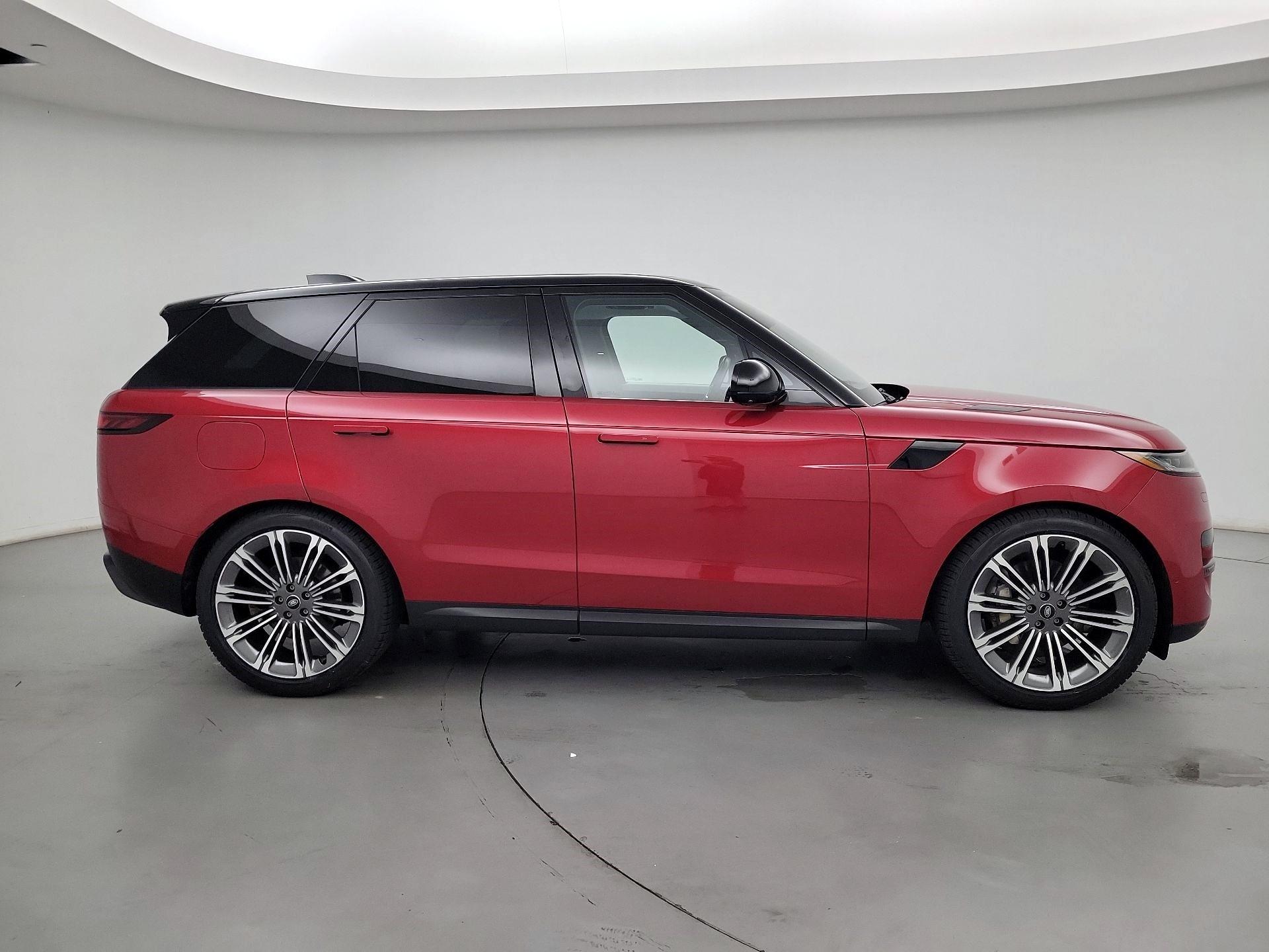 Thumbnail: 2023 Land Rover Range Rover Sport - 4