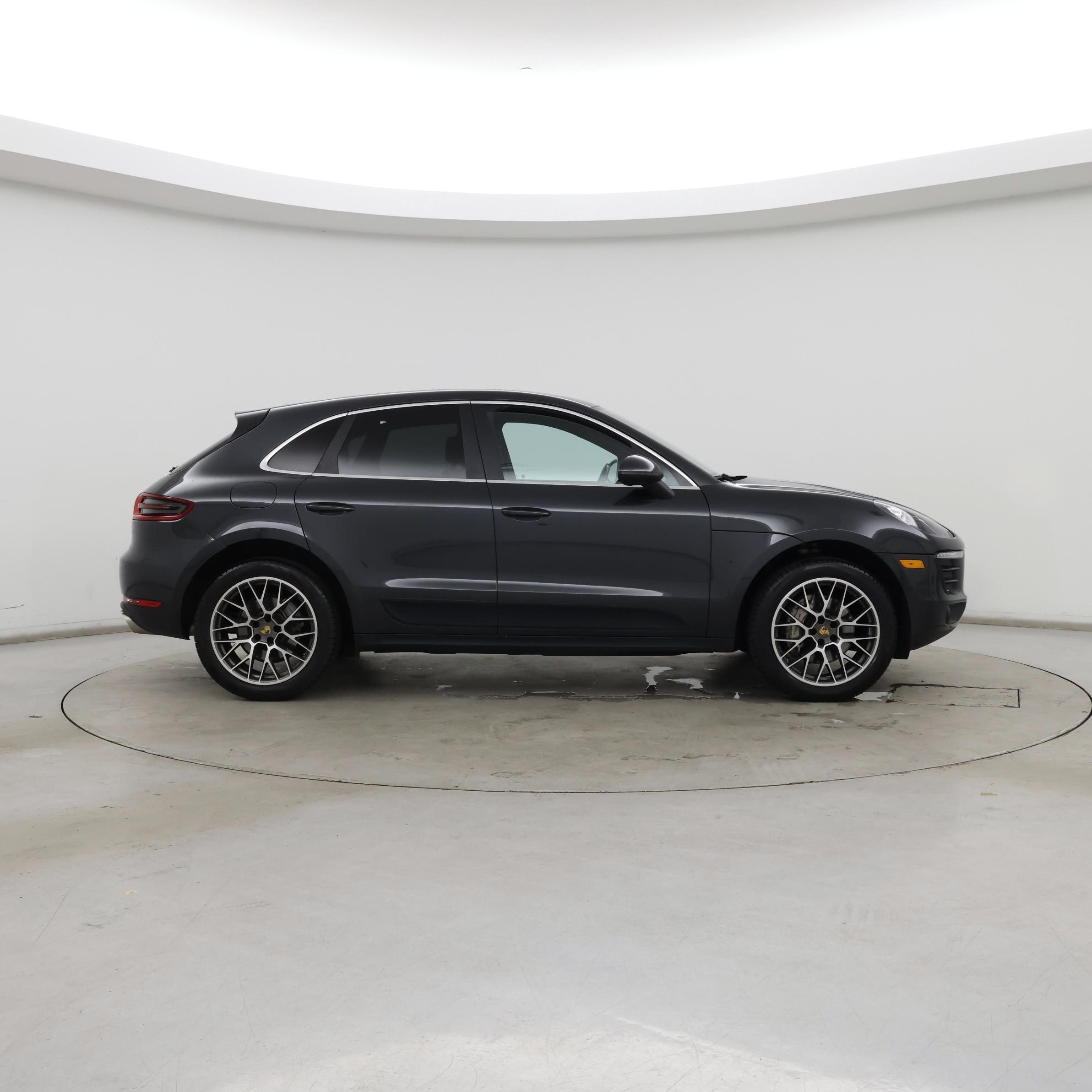 Thumbnail: 2018 Porsche Macan - 7