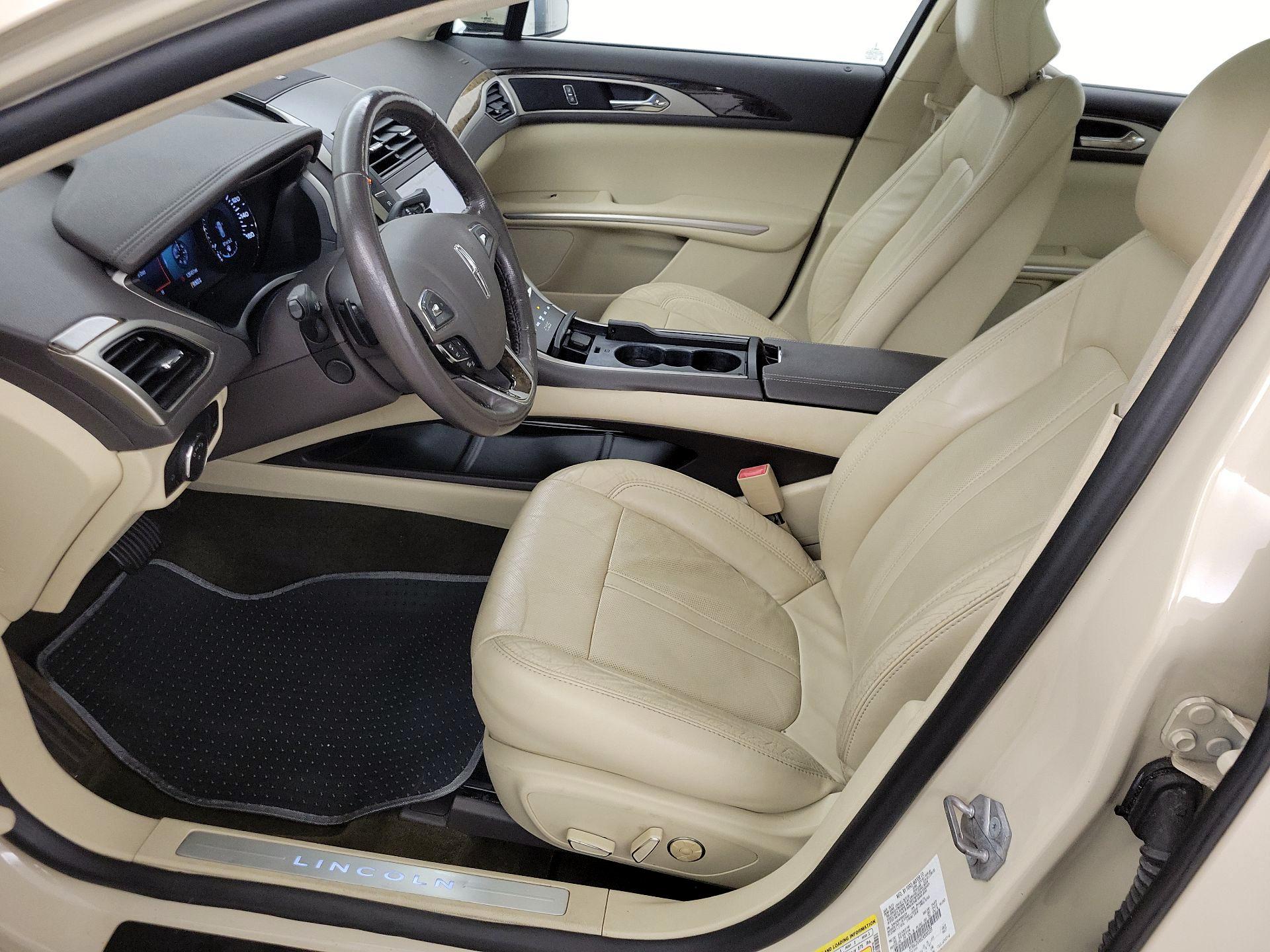 Thumbnail: 2014 Lincoln MKZ - 11