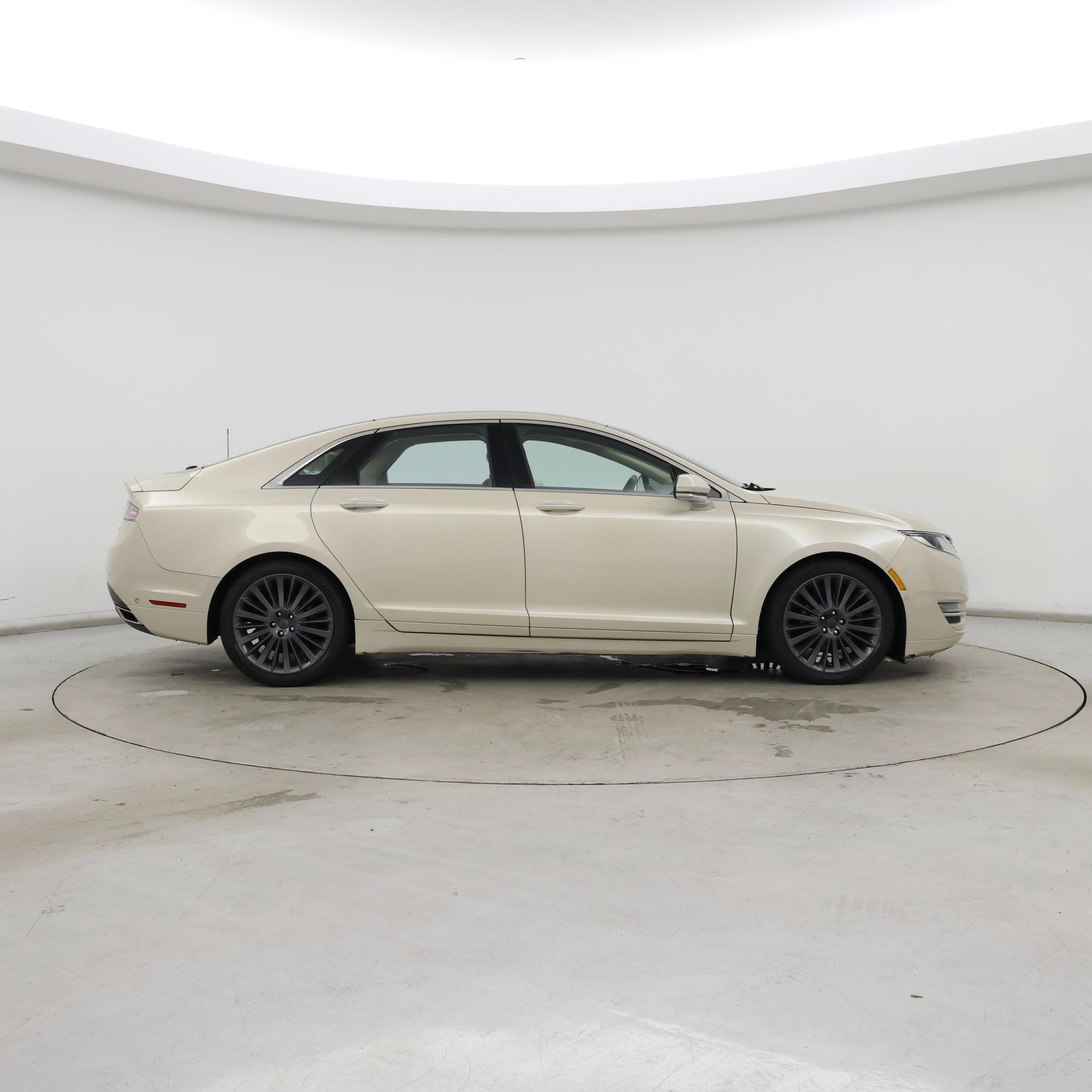 Thumbnail: 2014 Lincoln MKZ - 7
