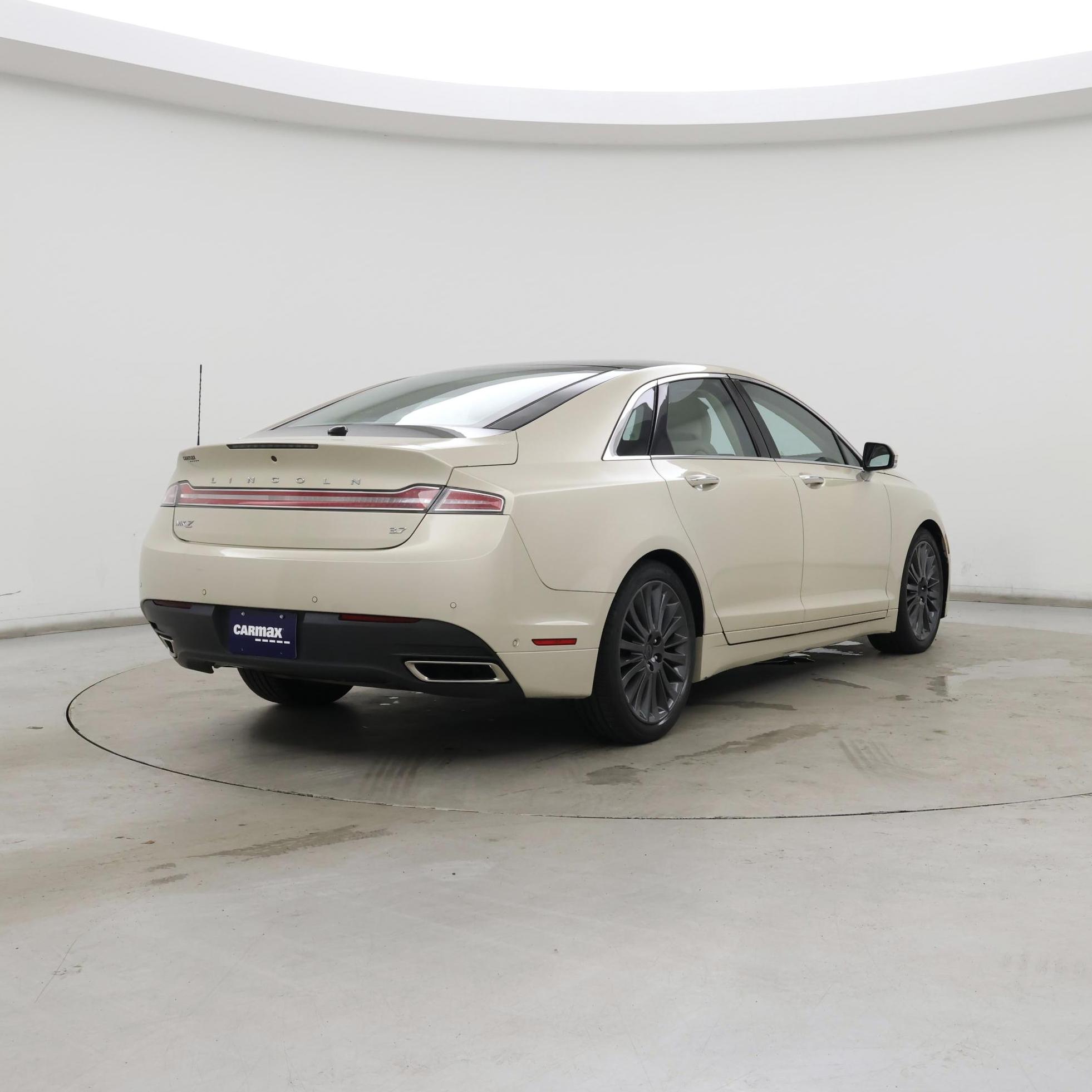 Thumbnail: 2014 Lincoln MKZ - 8