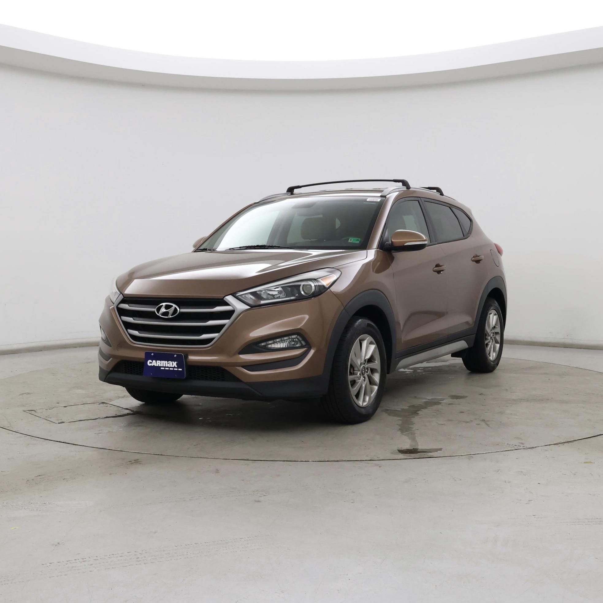Thumbnail: 2017 Hyundai Tucson - 4