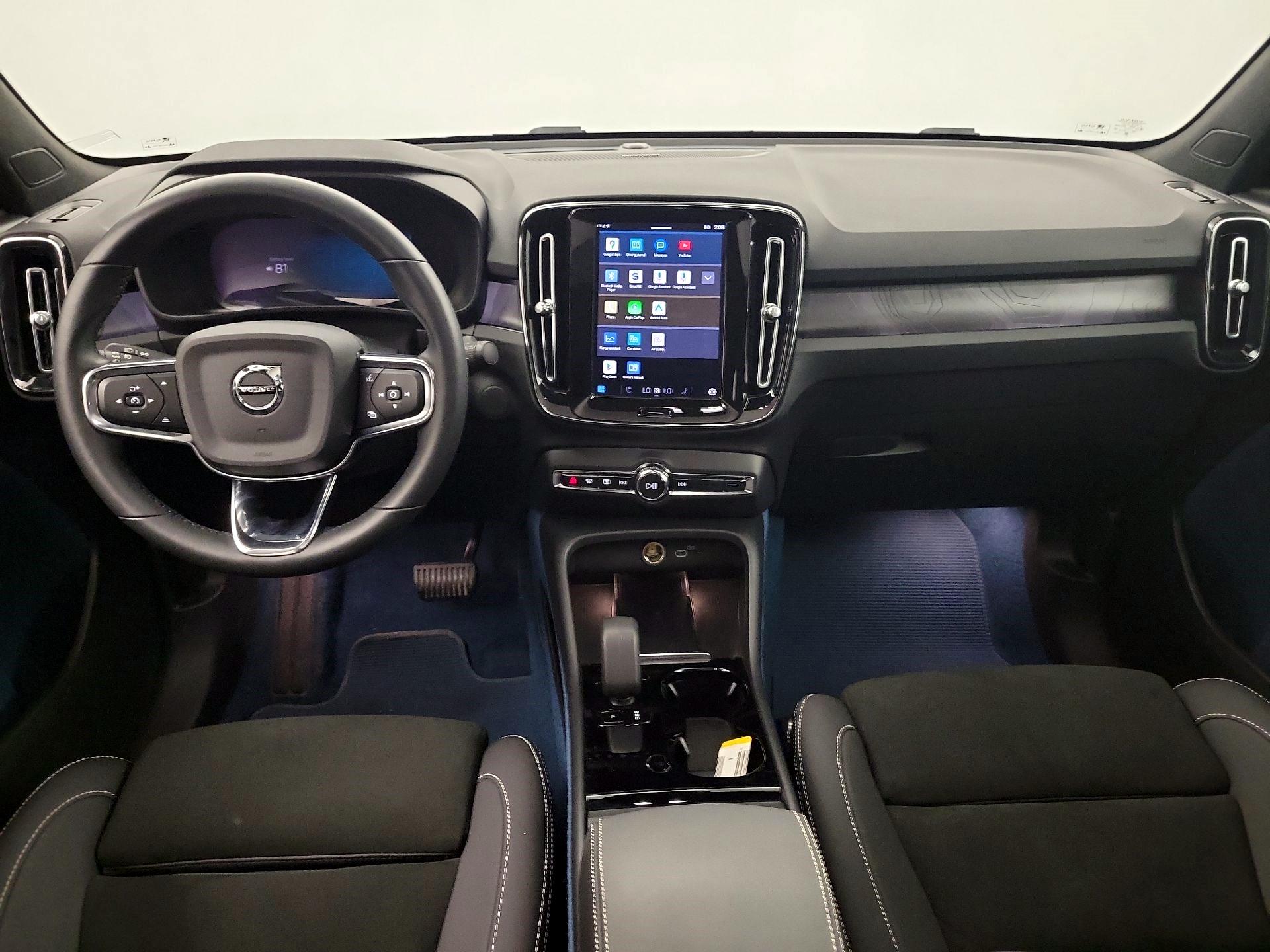 Thumbnail: 2023 Volvo C40 - 8