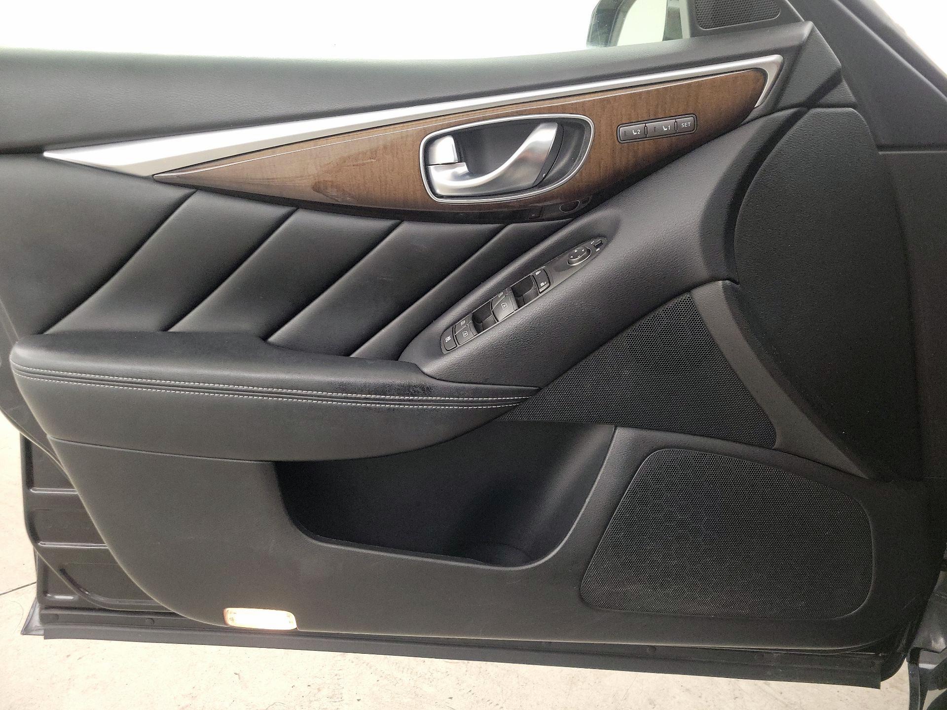 Thumbnail: 2014 INFINITI Q50 - 12