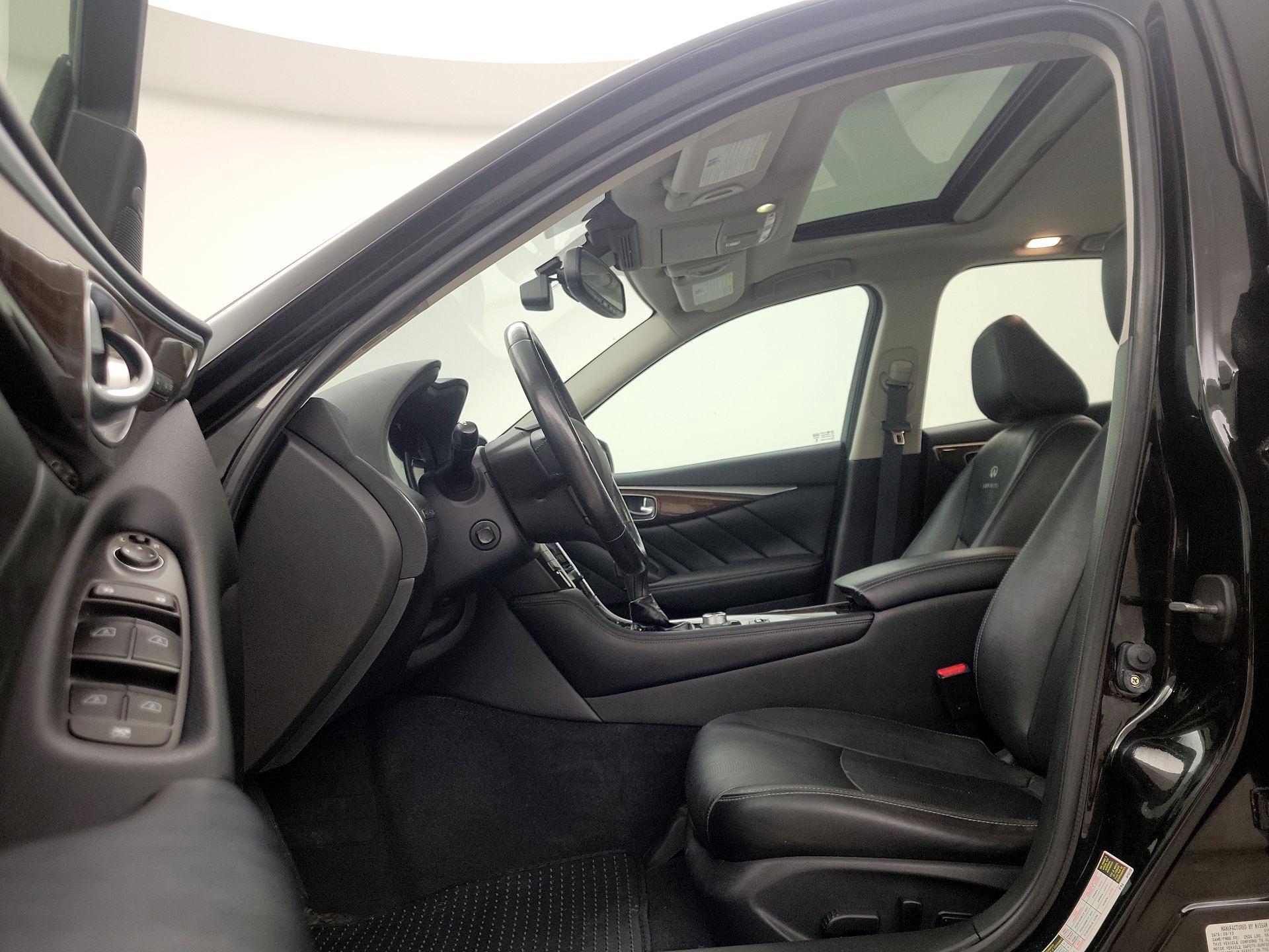 Thumbnail: 2014 INFINITI Q50 - 20