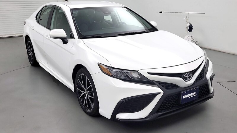 2023 Toyota Camry SE Hero Image