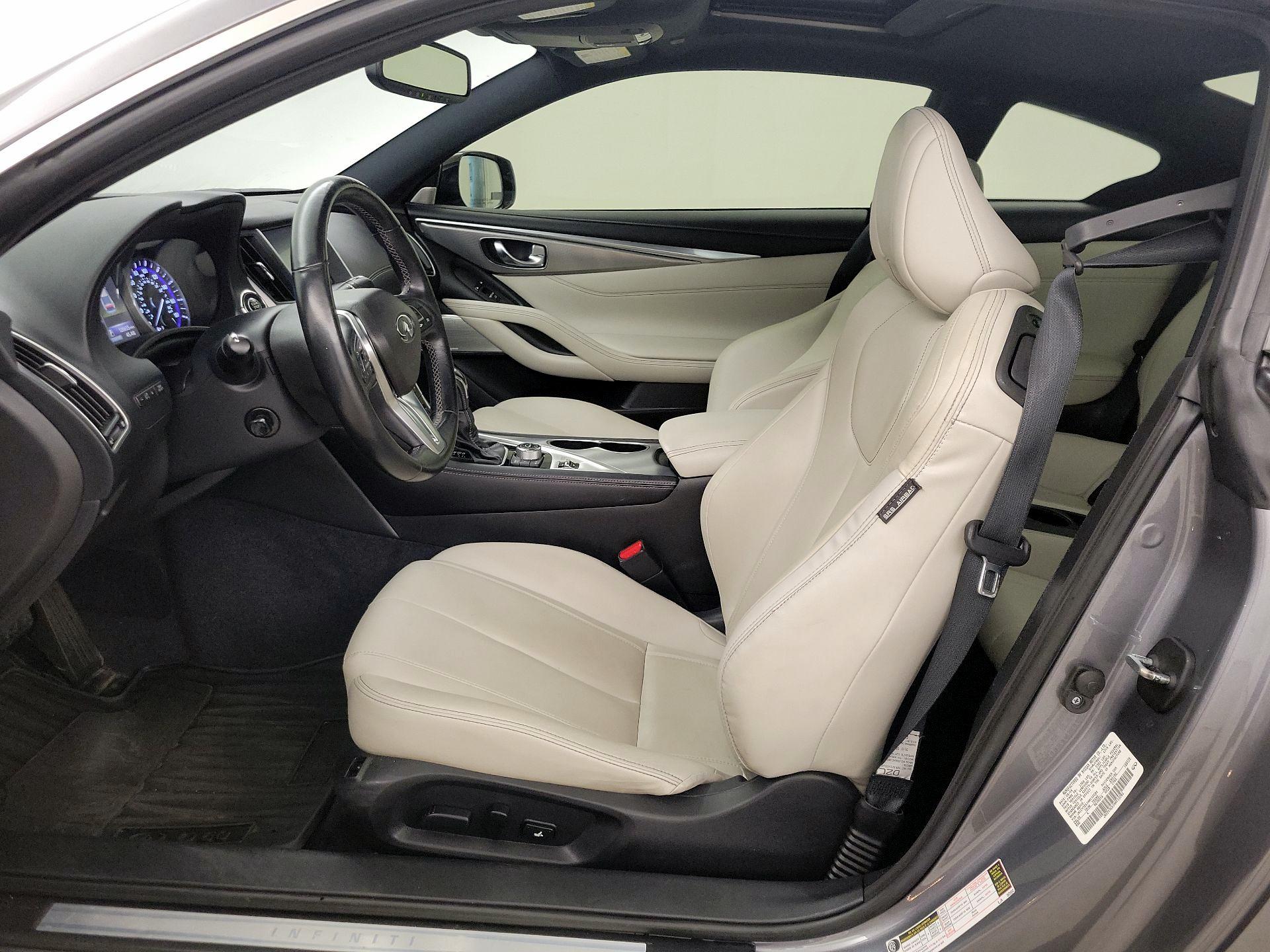Thumbnail: 2017 INFINITI Q60 - 11