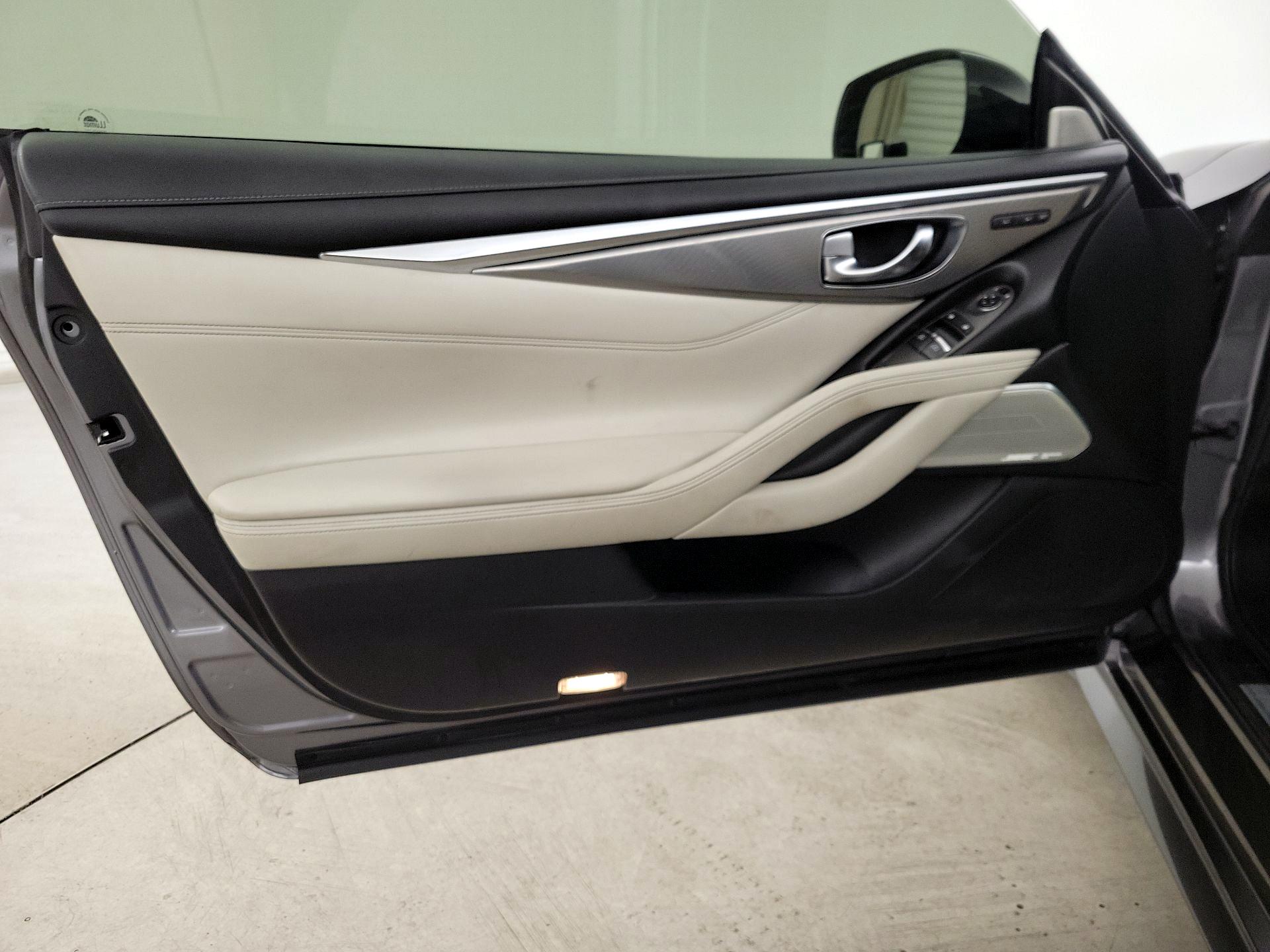 Thumbnail: 2017 INFINITI Q60 - 12