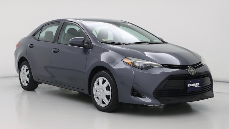 2017 Toyota Corolla SE Hero Image