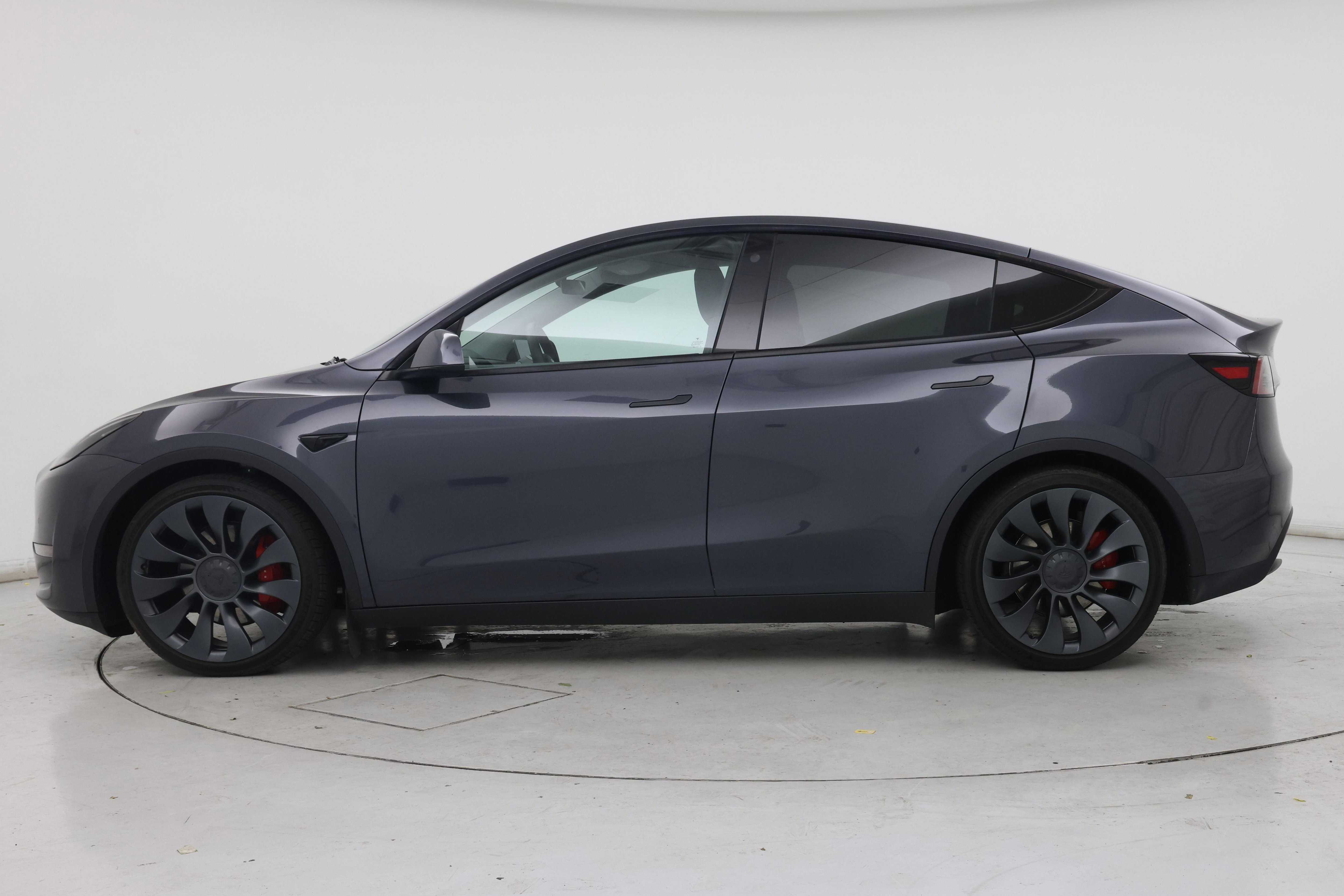 Thumbnail: 2022 Tesla Model Y - 3