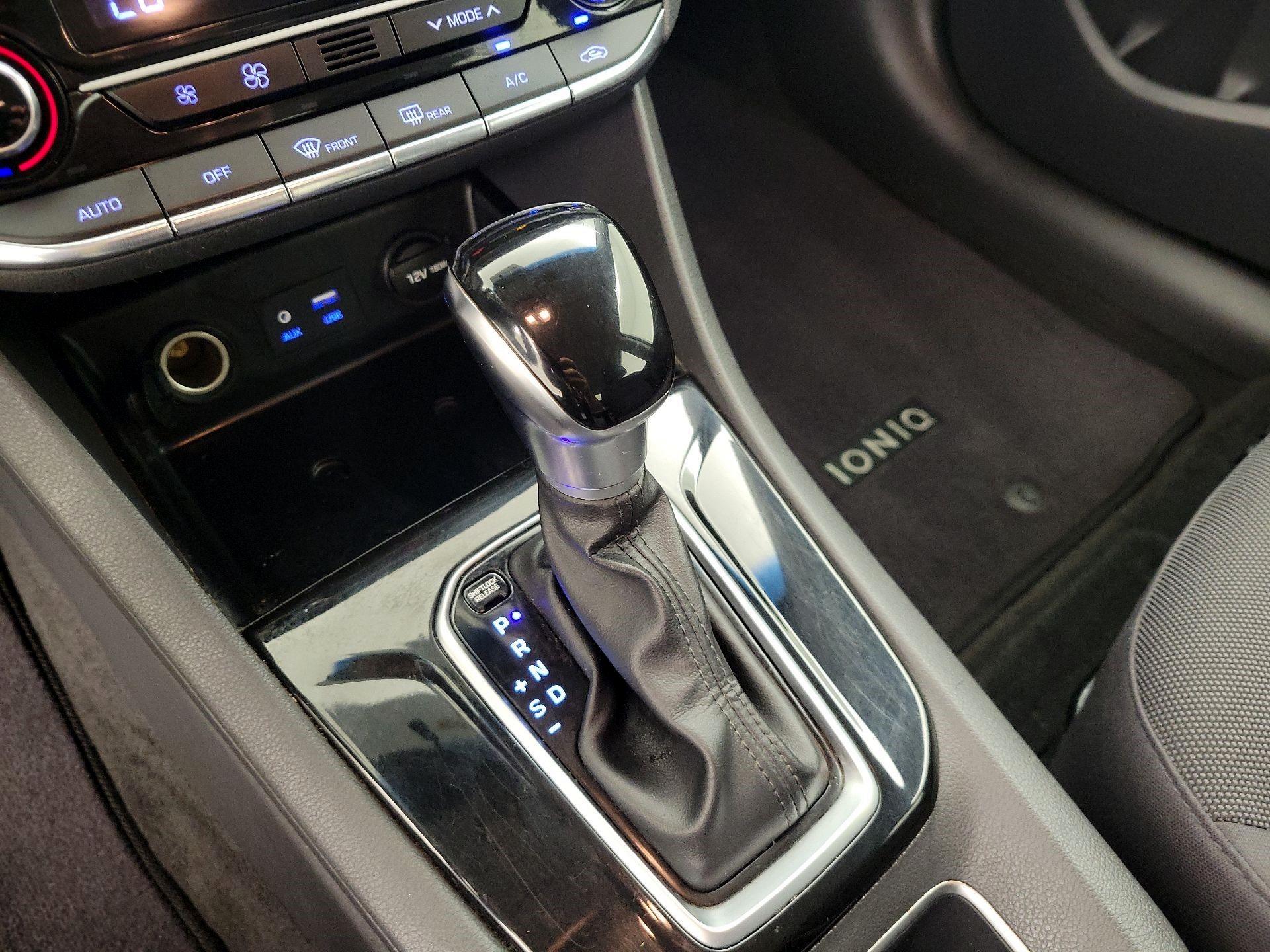 Thumbnail: 2019 Hyundai Ioniq - 17