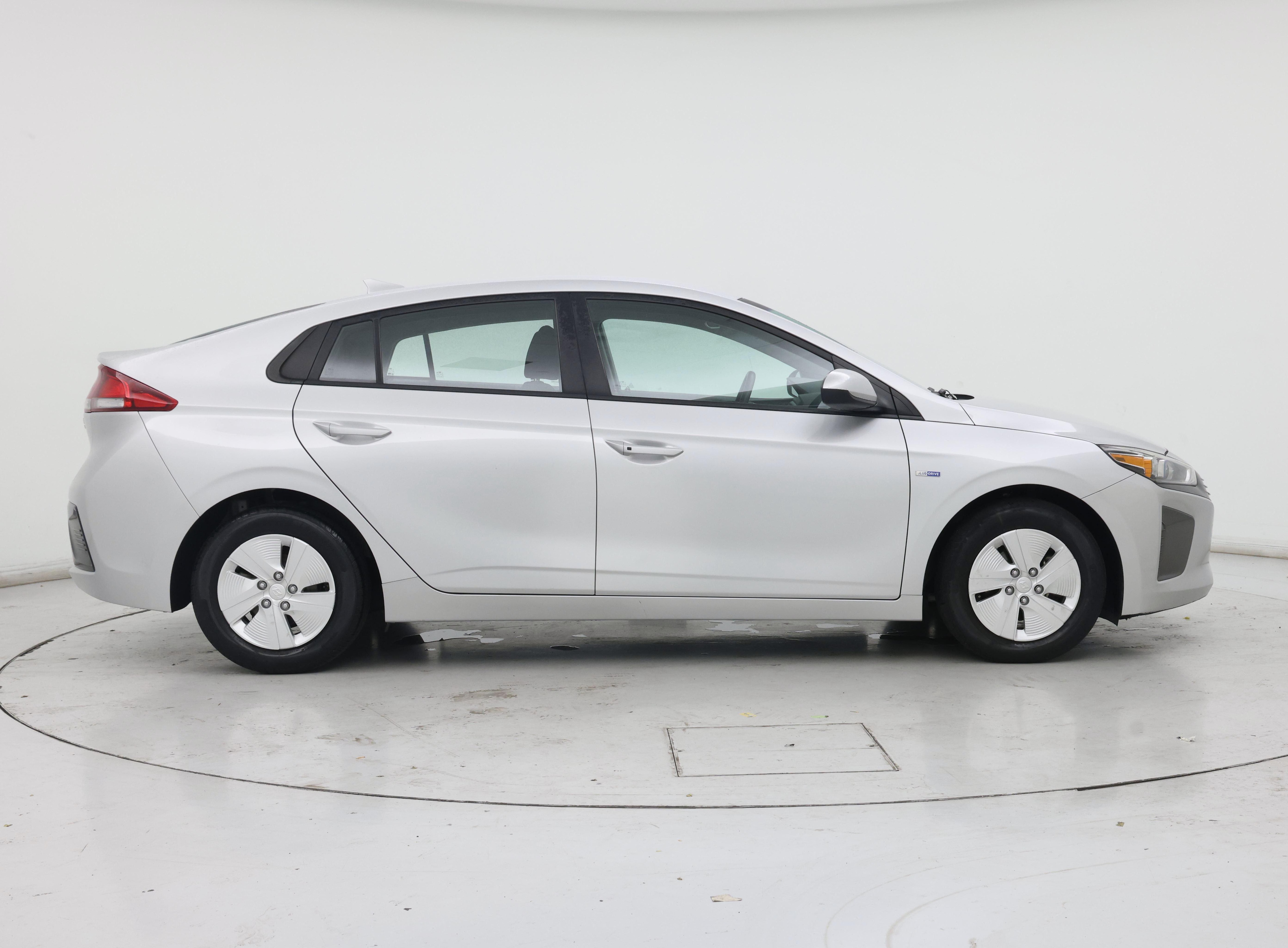 Thumbnail: 2019 Hyundai Ioniq - 7
