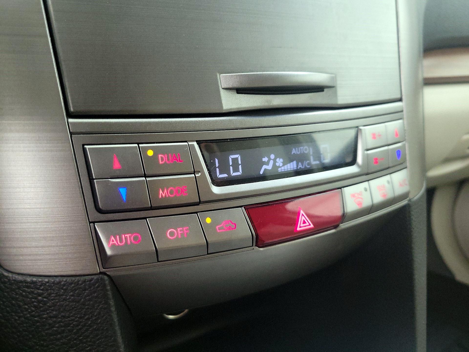 Thumbnail: 2014 Subaru Outback - 16