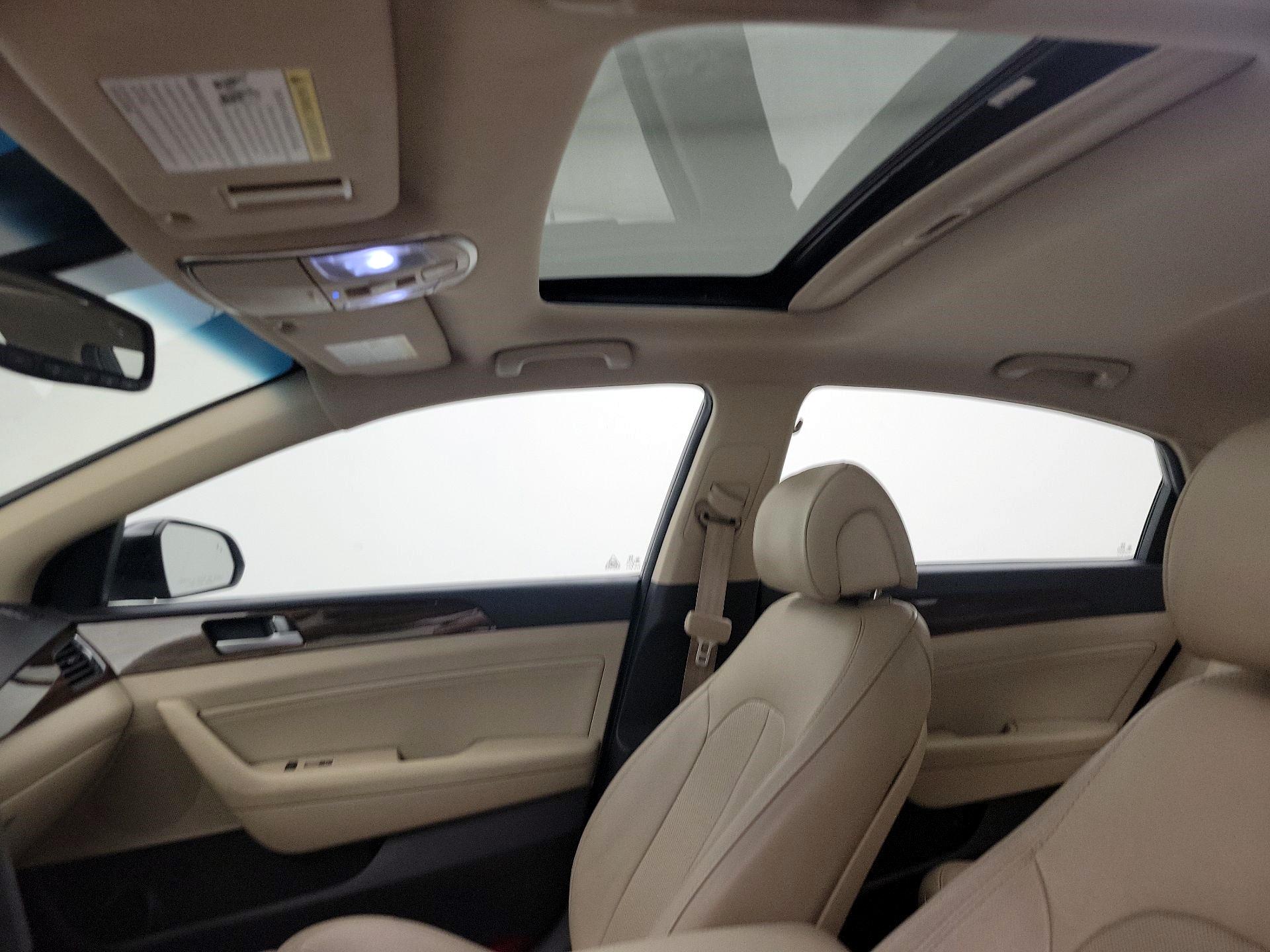 Thumbnail: 2017 Hyundai Sonata - 19