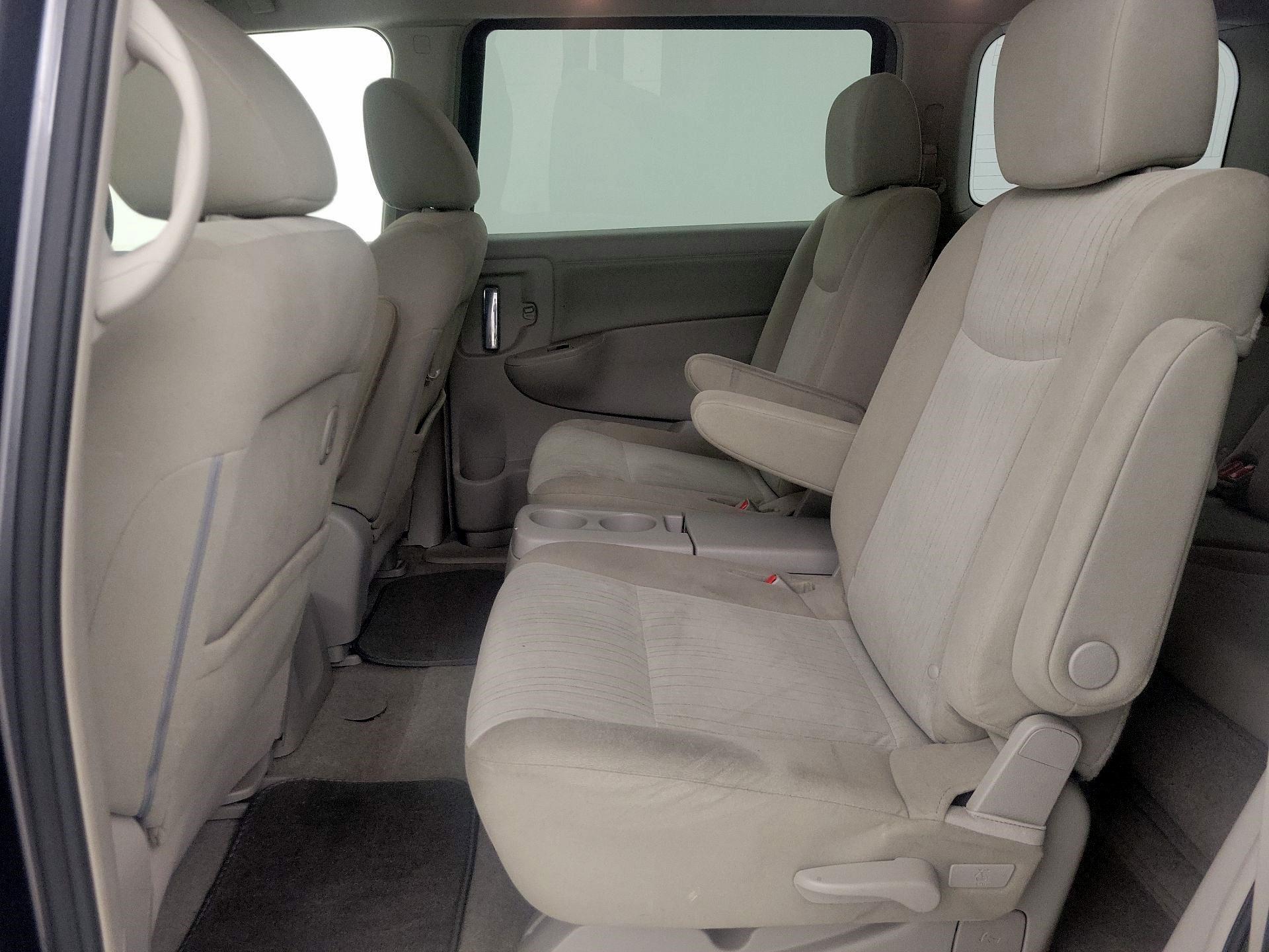 Thumbnail: 2015 Nissan Quest - 19
