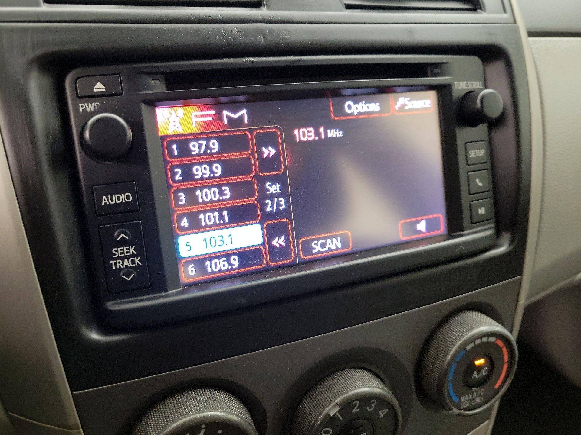 Thumbnail: 2013 Toyota Corolla - 14