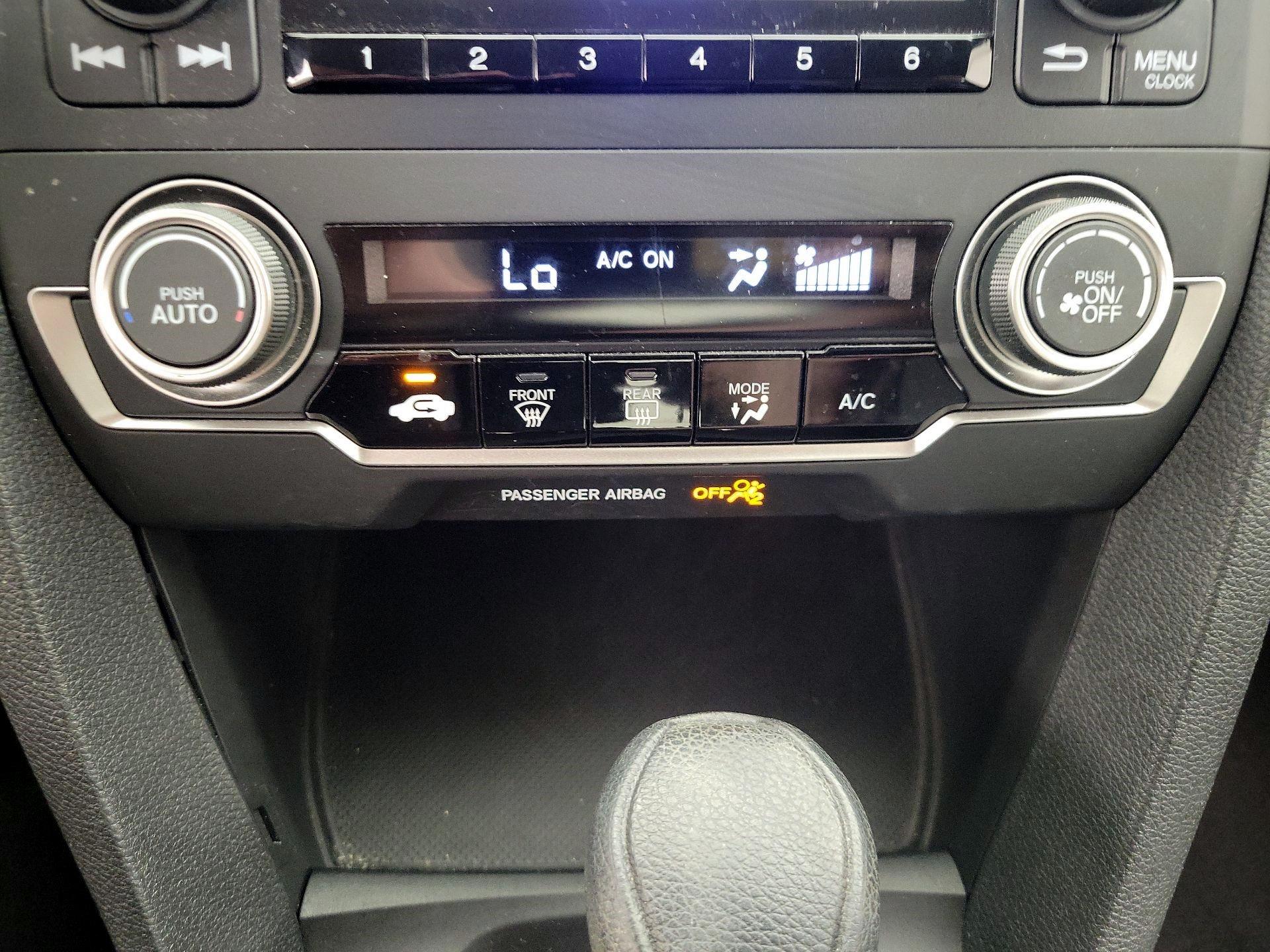 Thumbnail: 2016 Honda Civic - 16