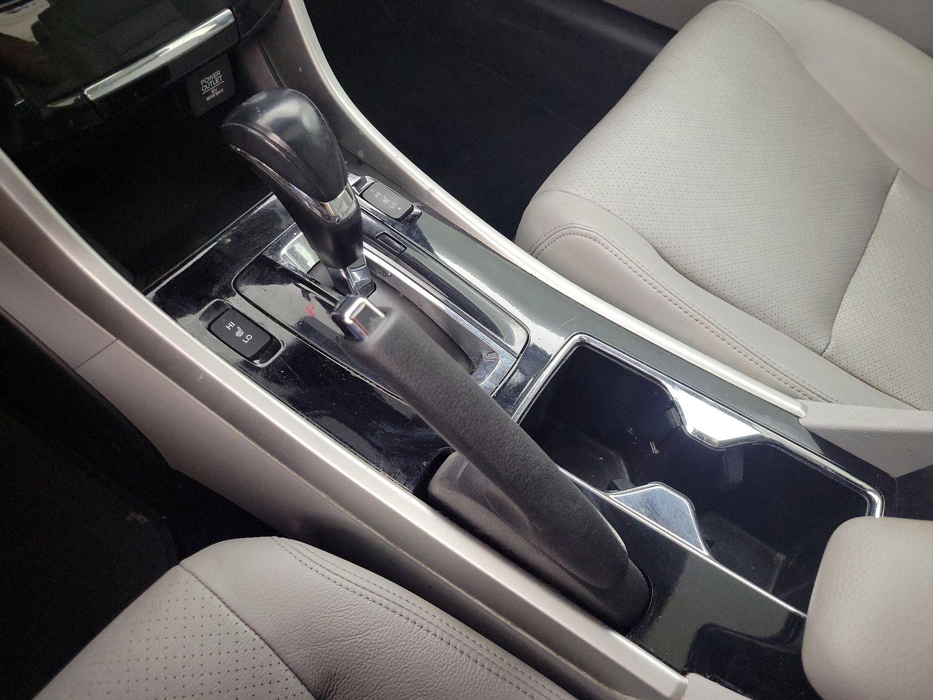Thumbnail: 2016 Honda Accord - 18