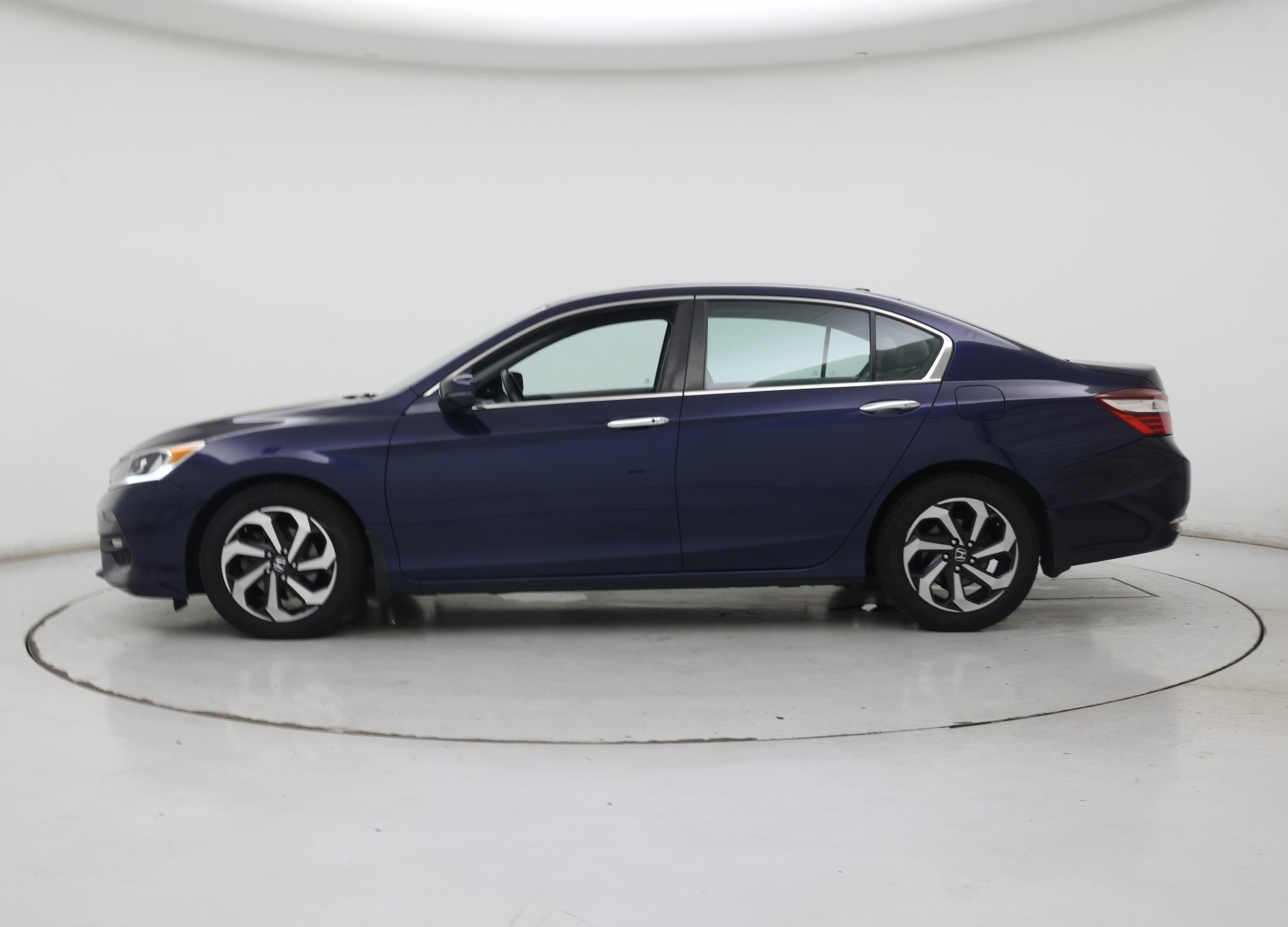 Thumbnail: 2016 Honda Accord - 3