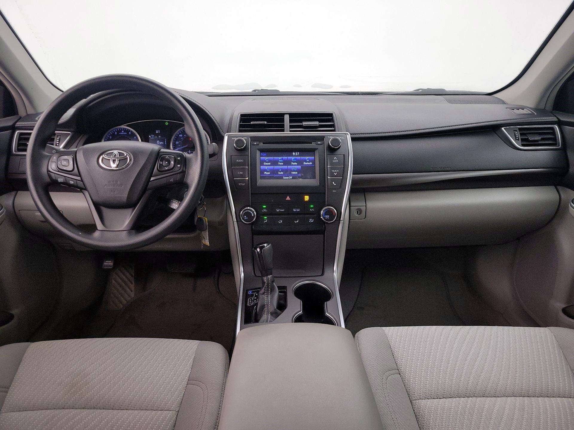 Thumbnail: 2016 Toyota Camry - 9