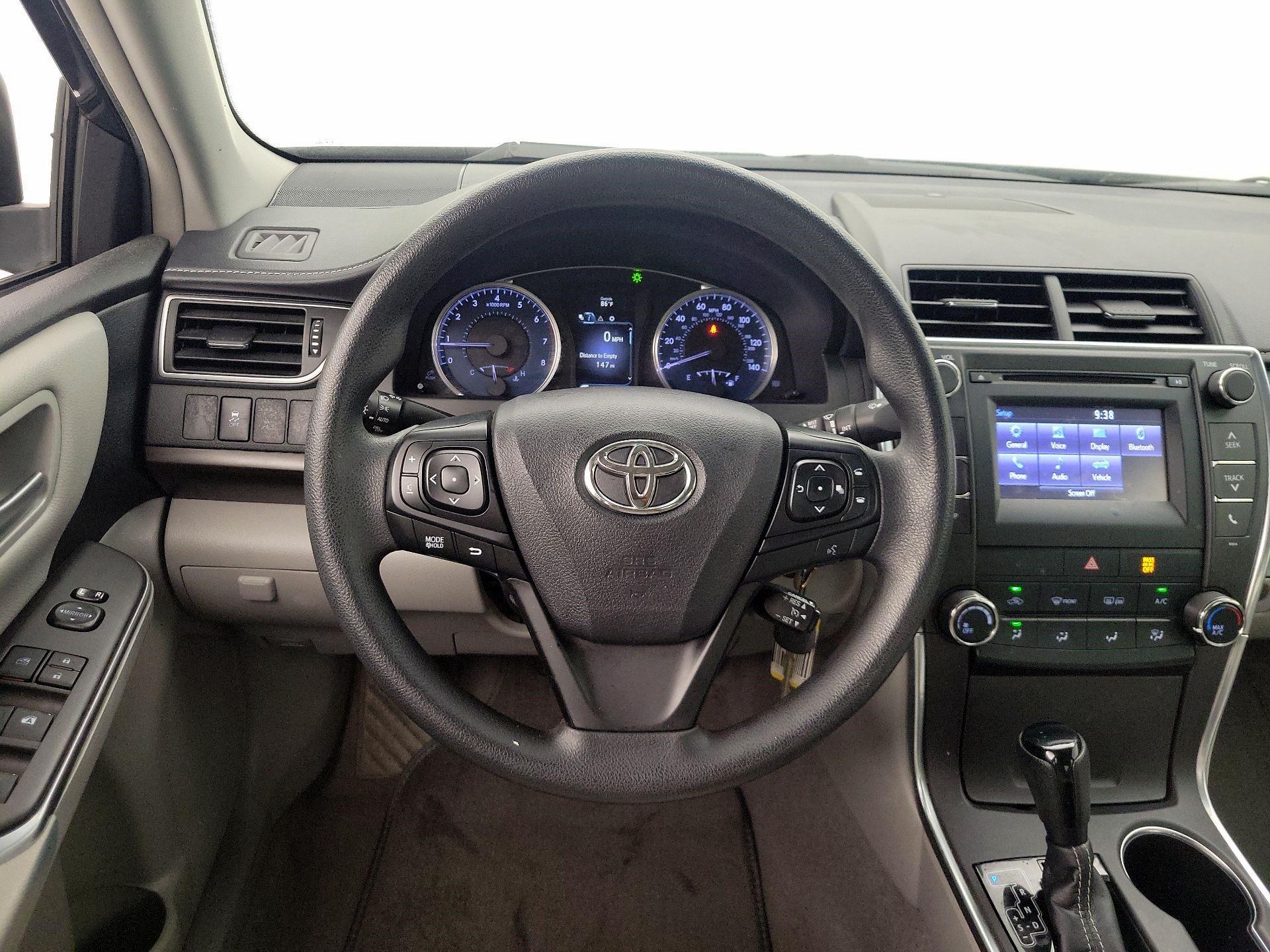 Thumbnail: 2016 Toyota Camry - 10